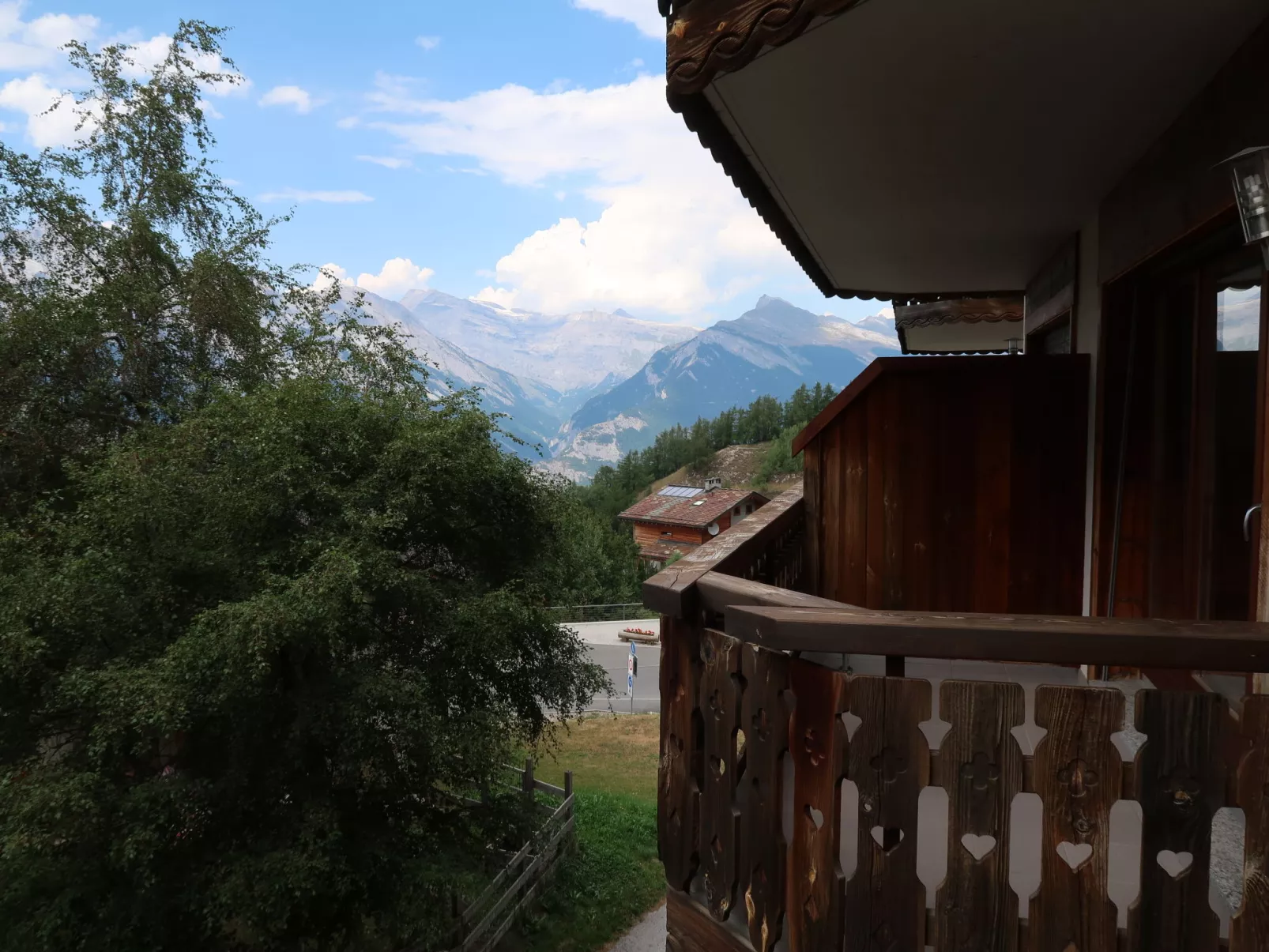 Coeur des Alpes 301-Outside