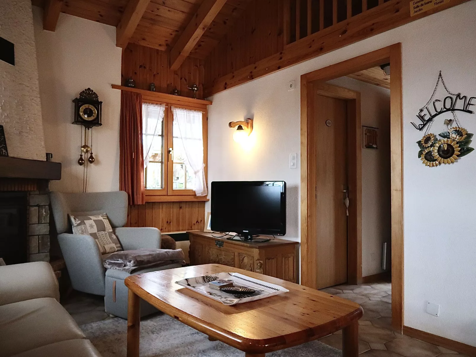 Ushuaia-Inside