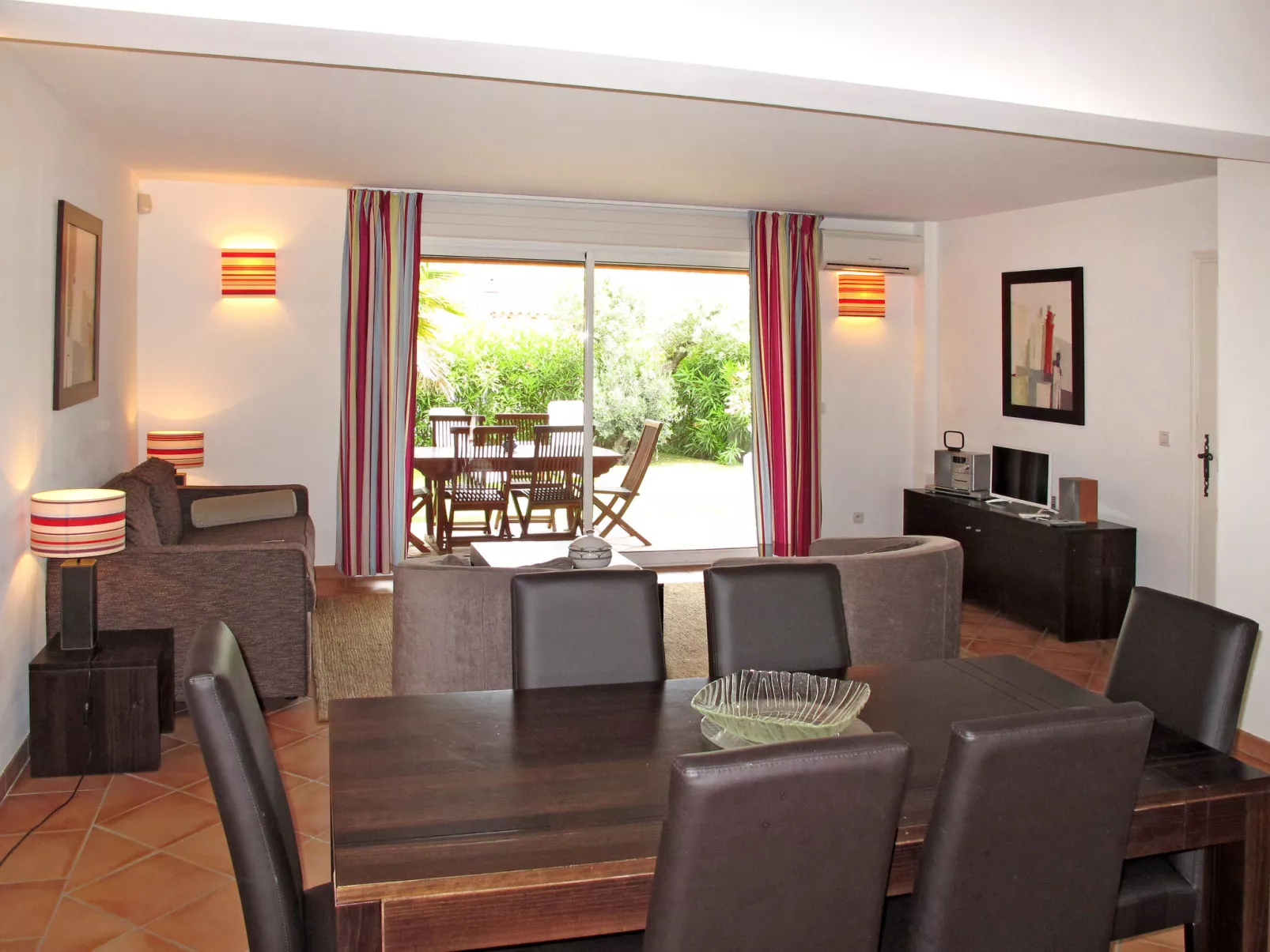 Green Bastide M46P-Inside