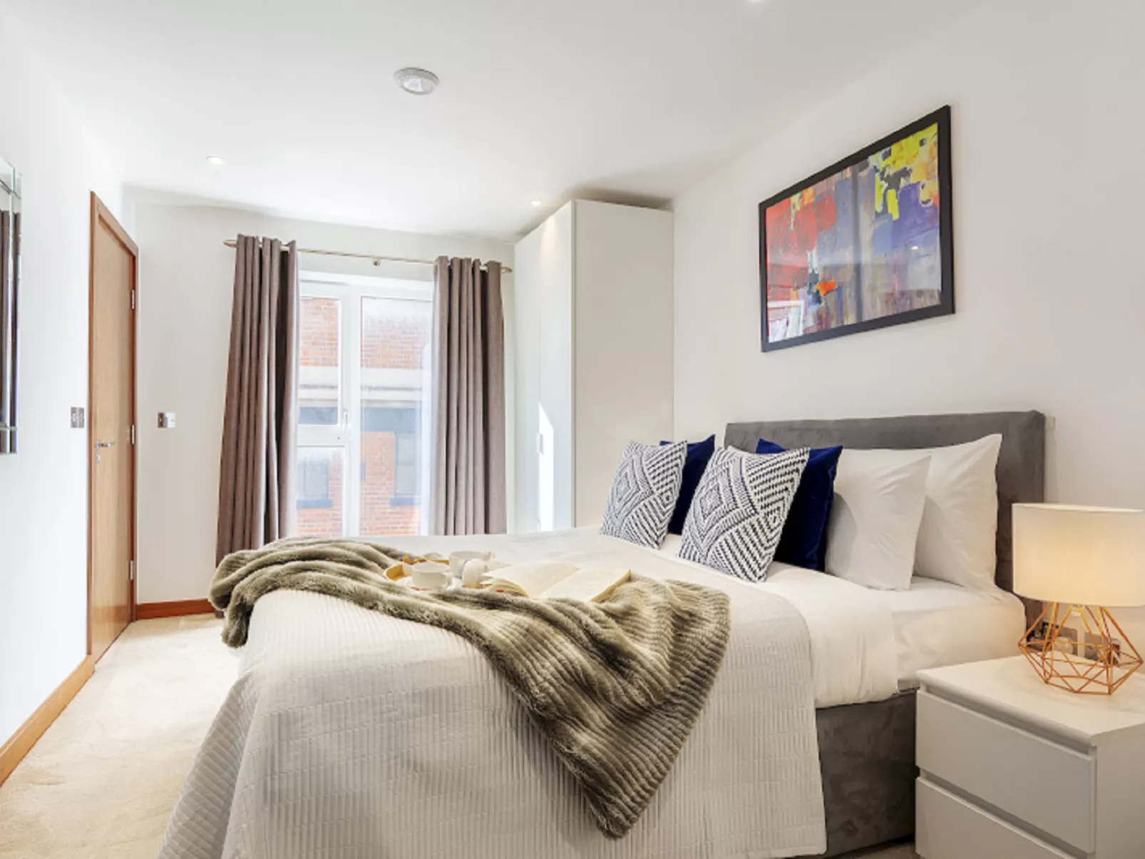 Shoreditch Square, Hoxton-Inside