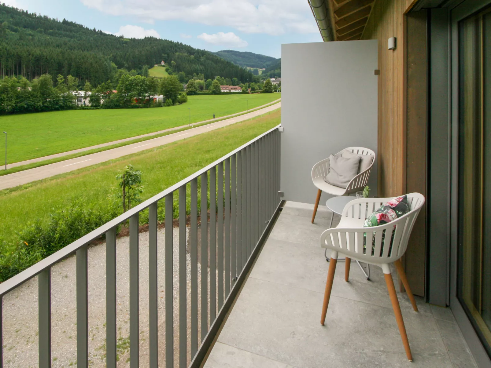 Kinast (HFT201)-Draußen