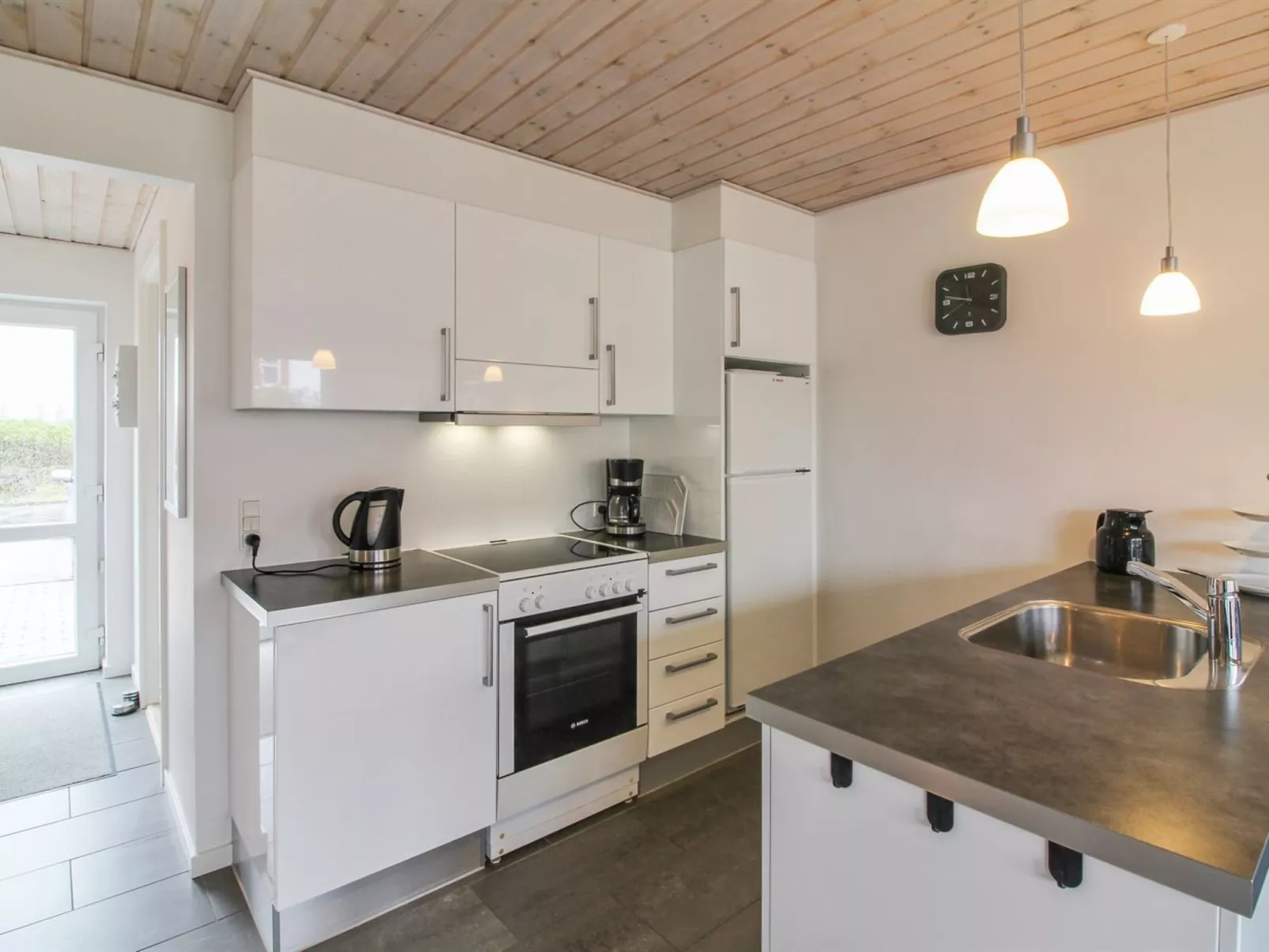 "Aghi" - 800m from the sea-Inside