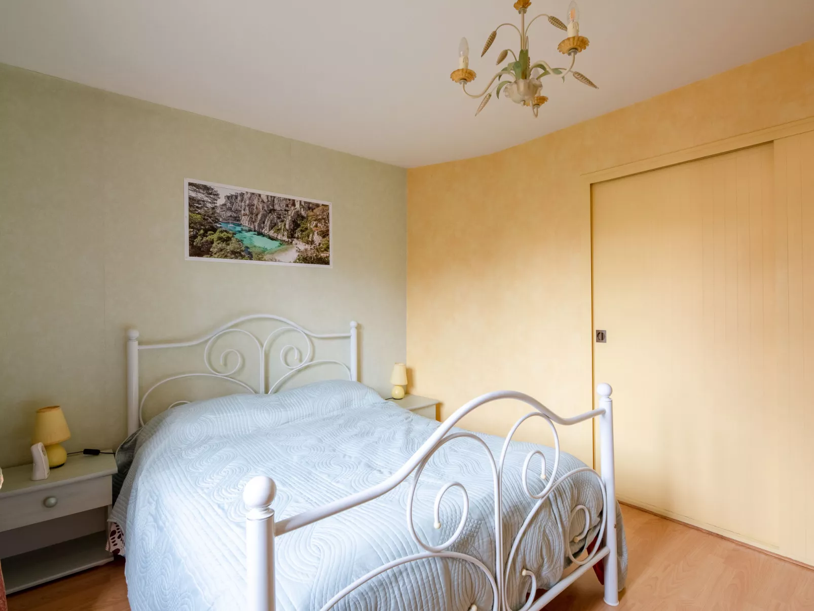 Les Pins-Inside