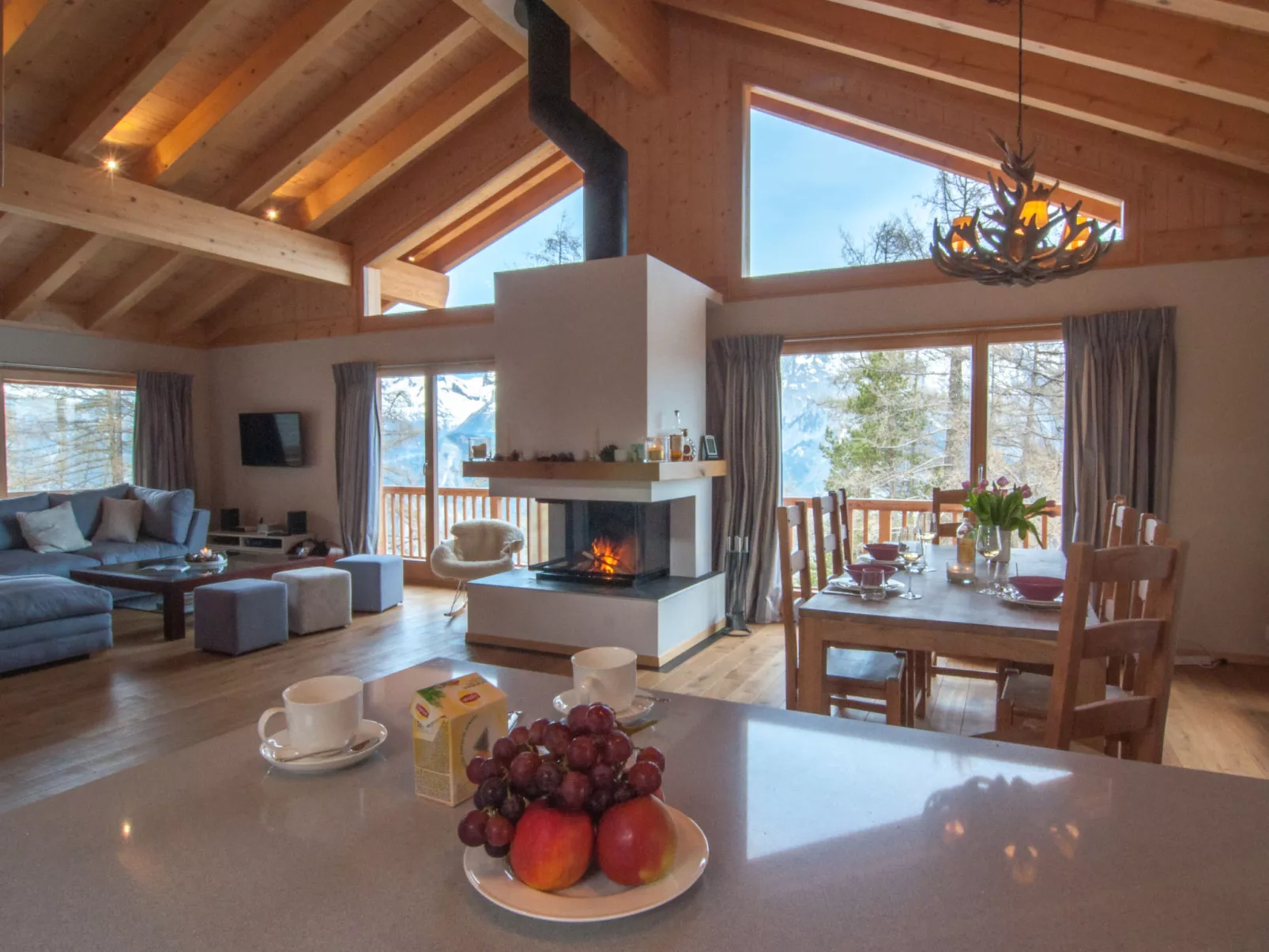 Chalet Manson-Inside
