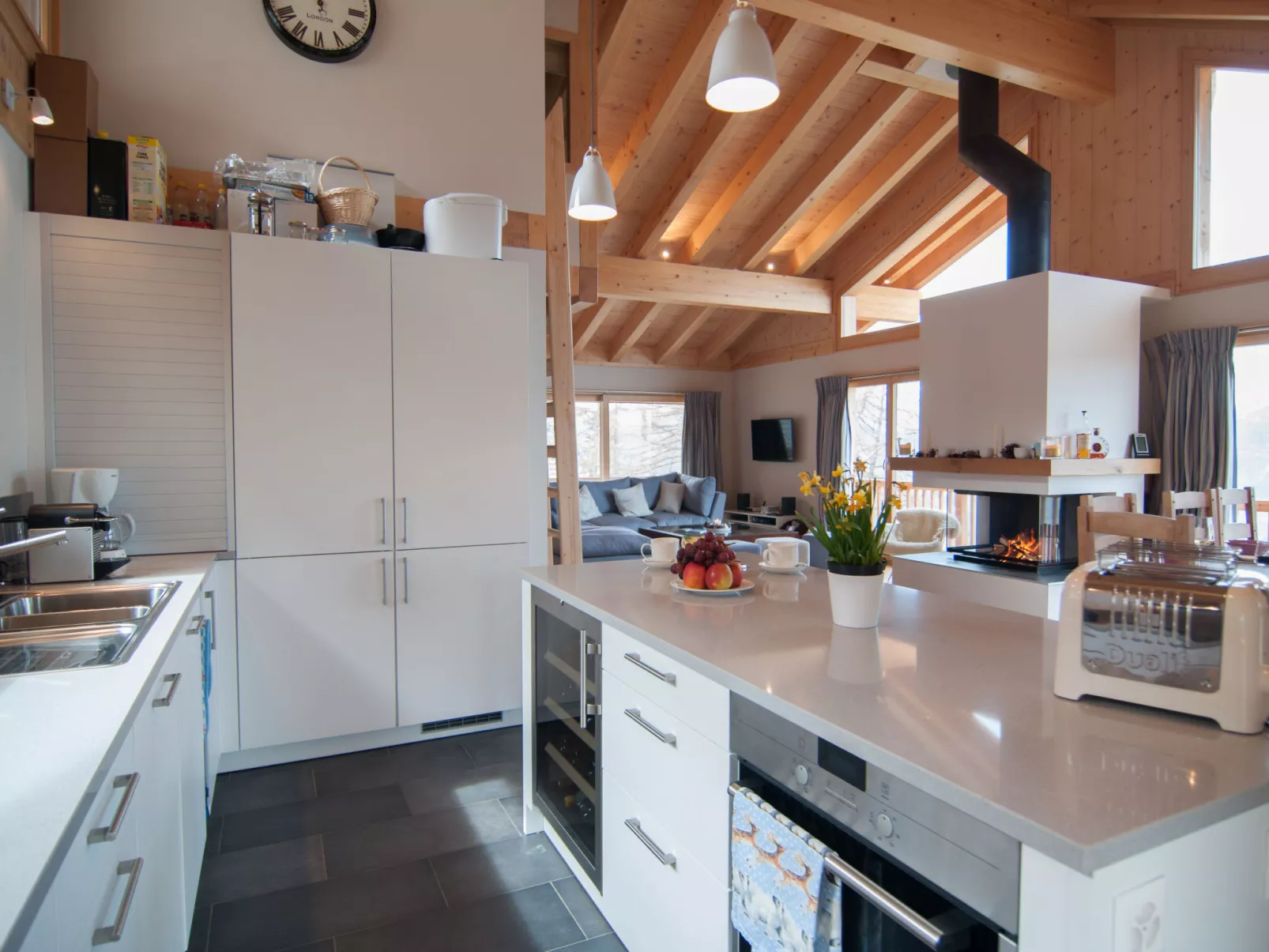 Chalet Manson-Inside