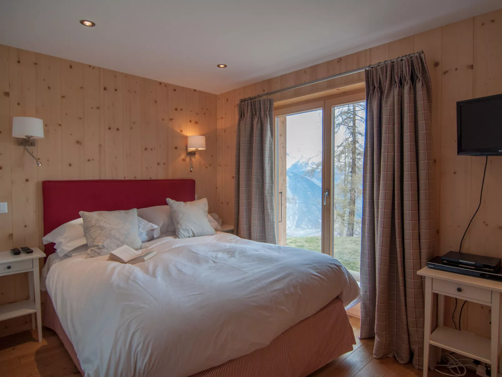 Chalet Manson-Inside