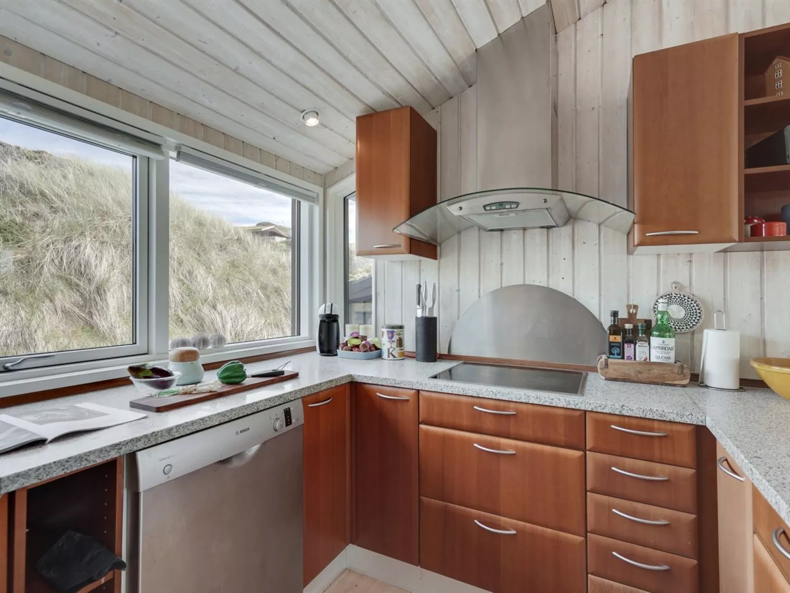 "Nielsigne" - 400m from the sea-Inside