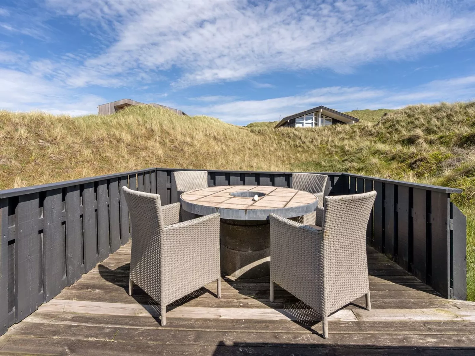 "Nielsigne" - 400m from the sea-Outside
