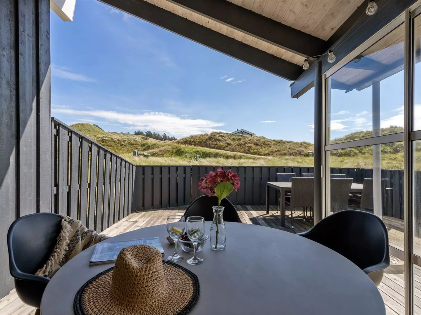 "Nielsigne" - 400m from the sea-Outside
