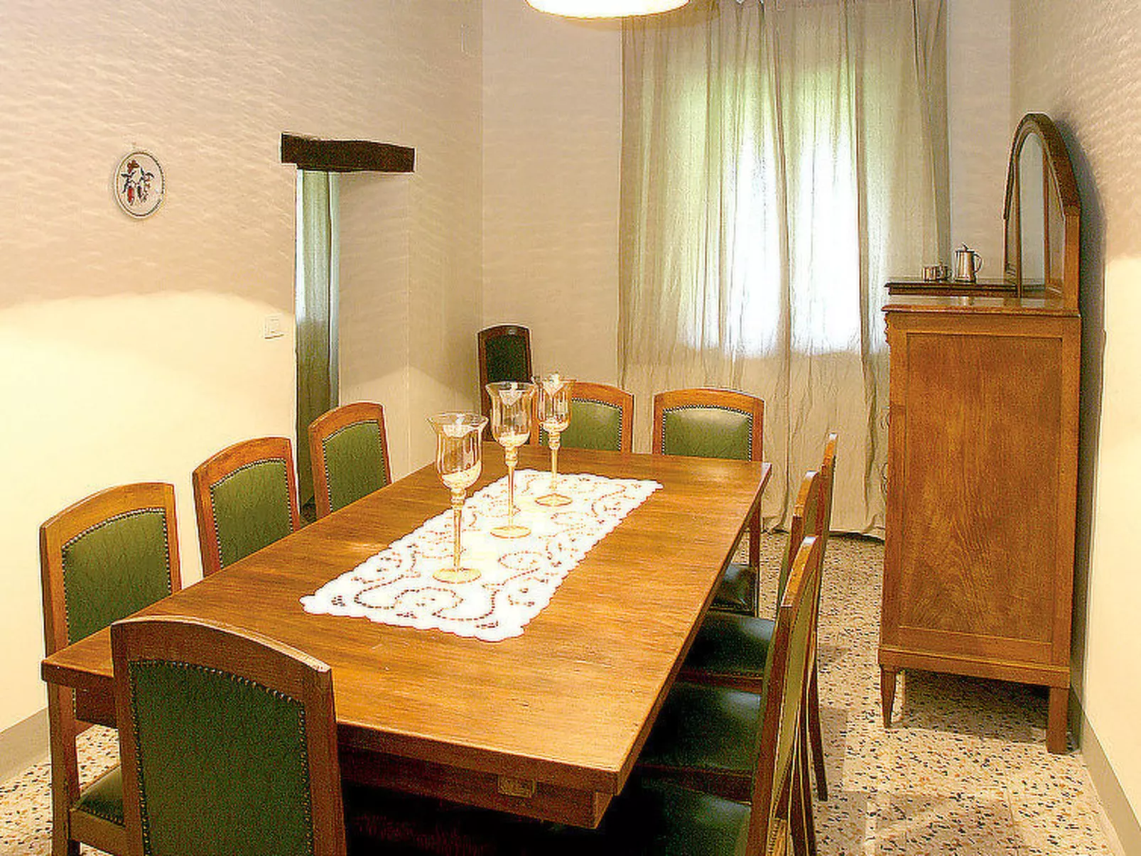 Beboli-Inside