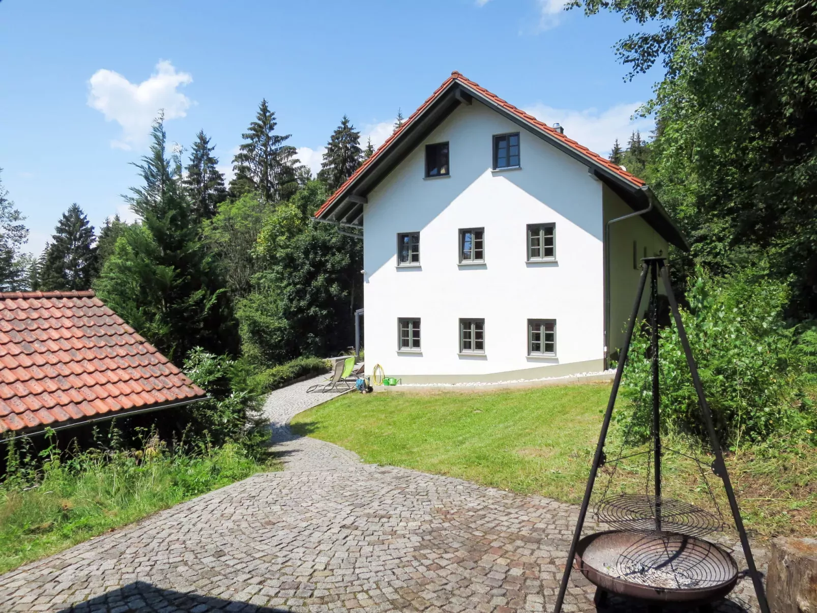 Kreuzbuche-Outside