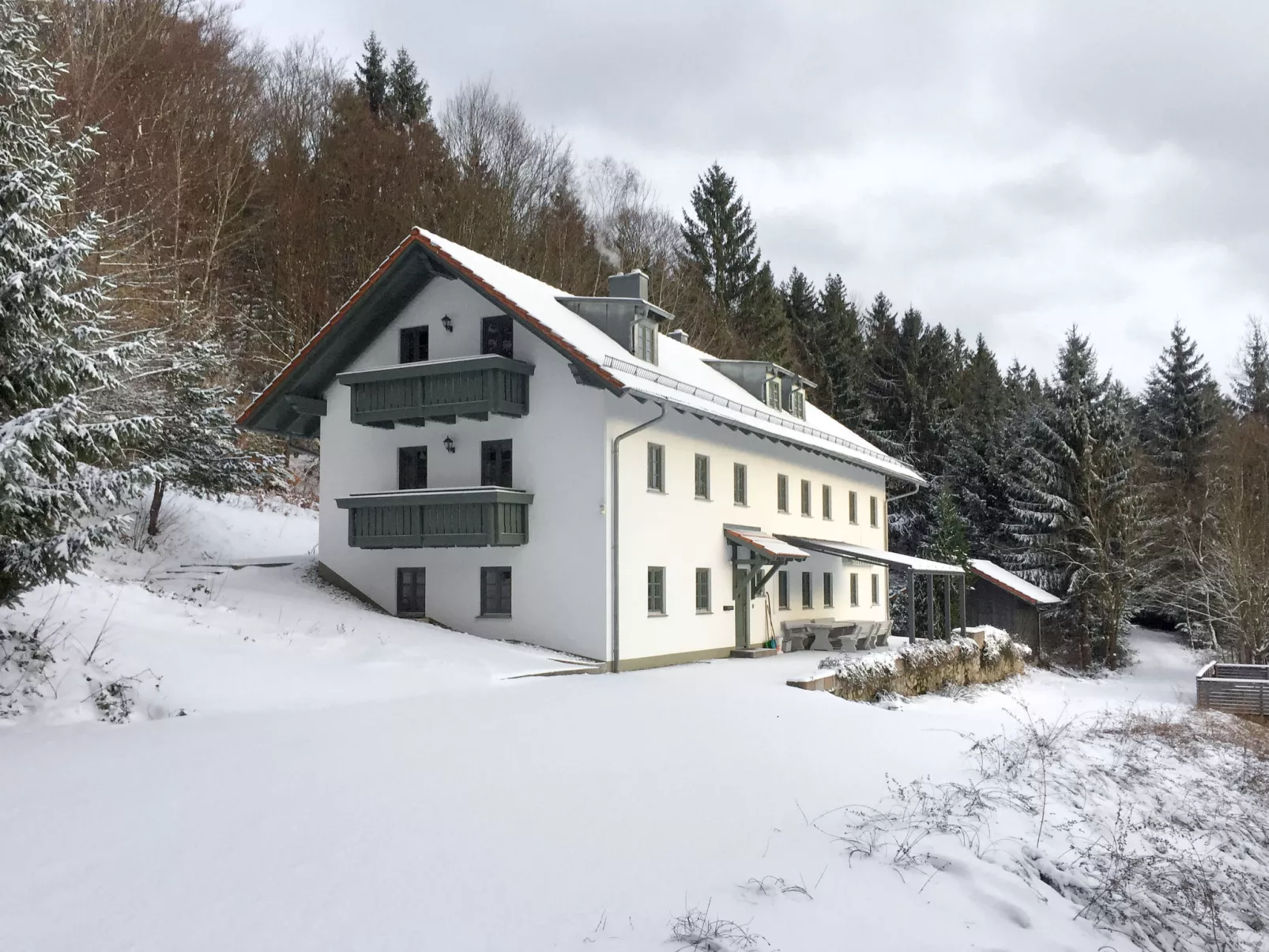 Kreuzbuche-Outside