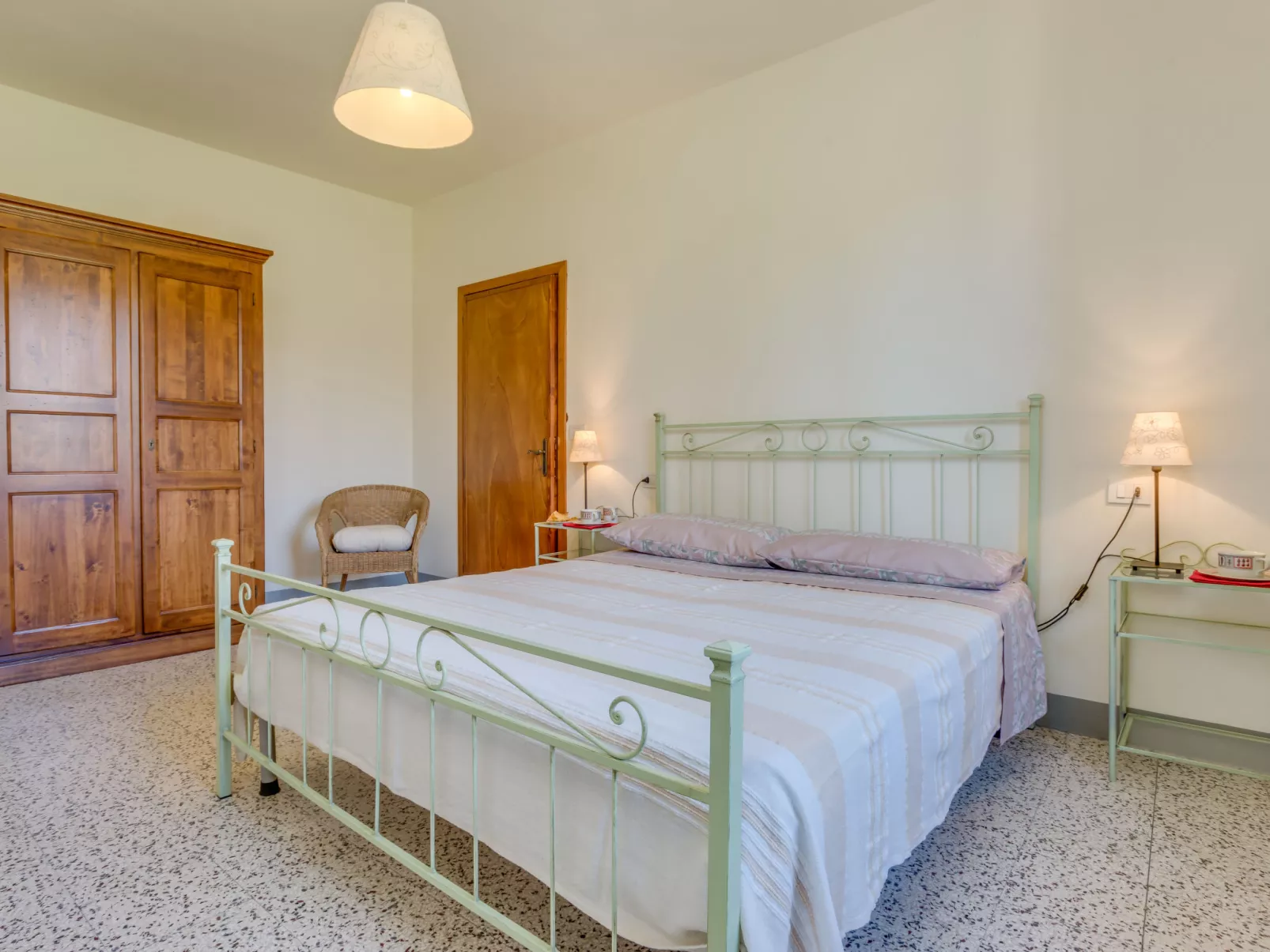 Beboli-Inside
