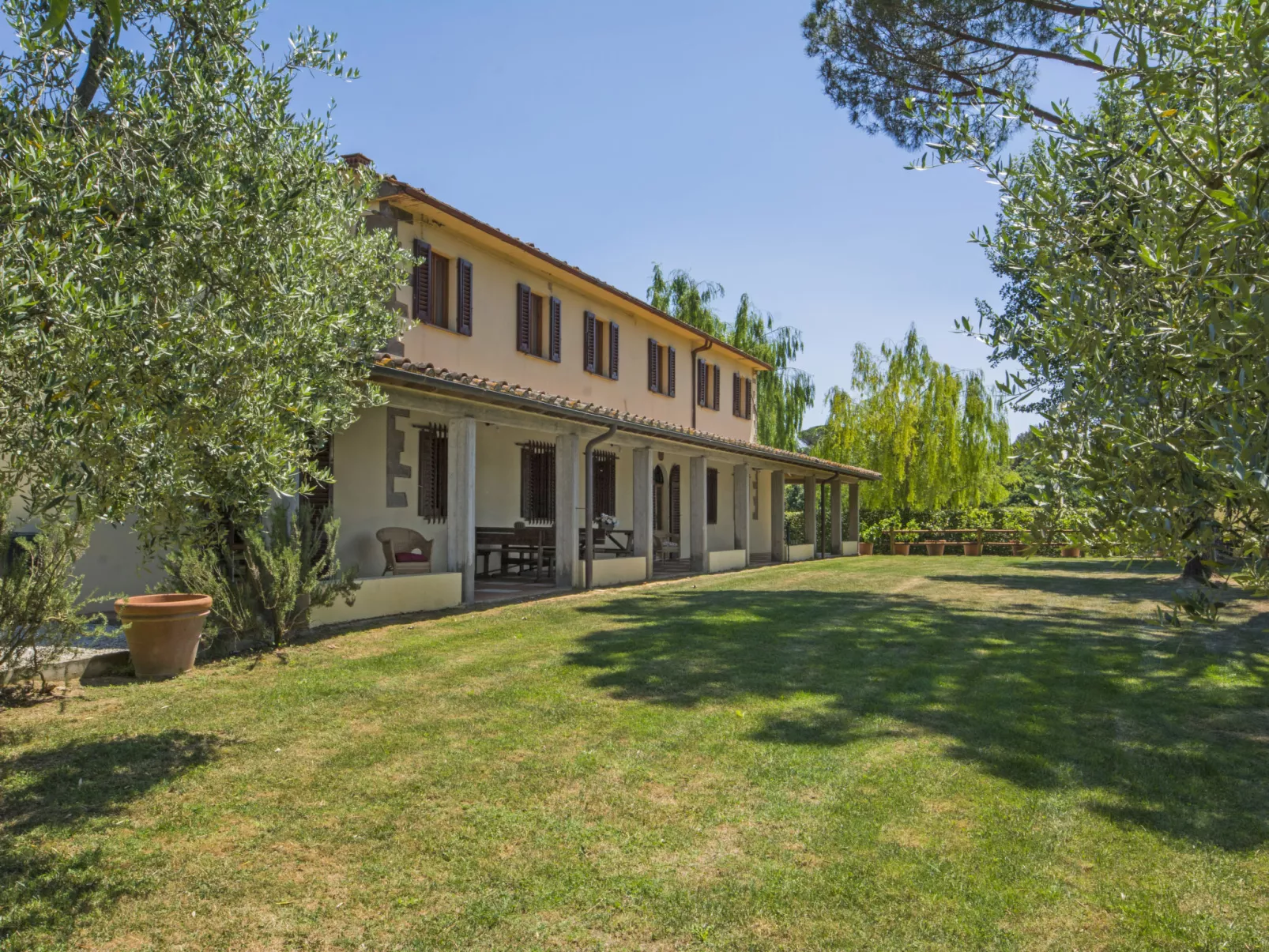Beboli-Outside