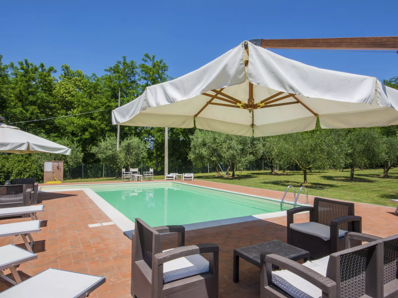 Beboli-Outside