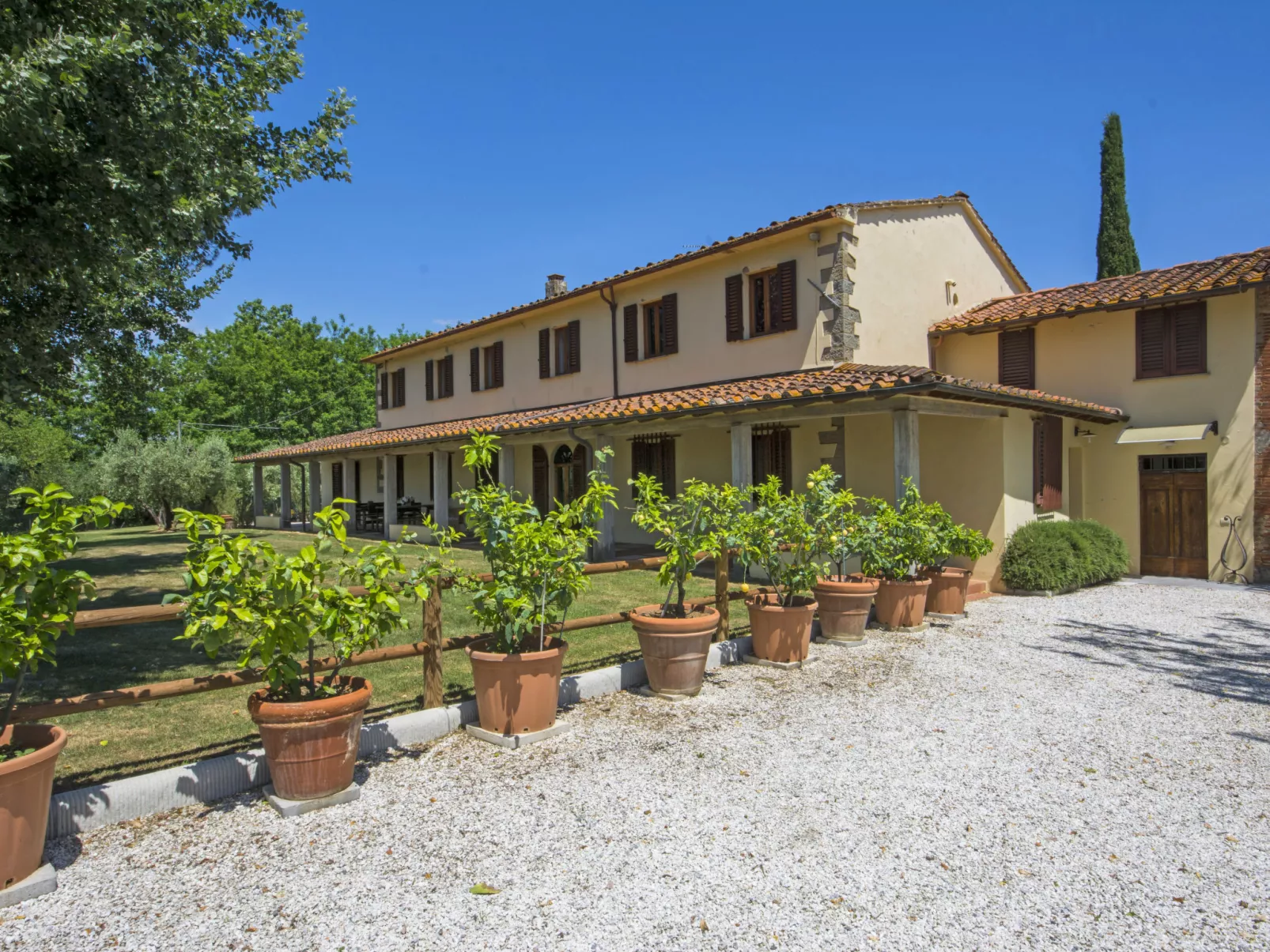 Beboli-Outside