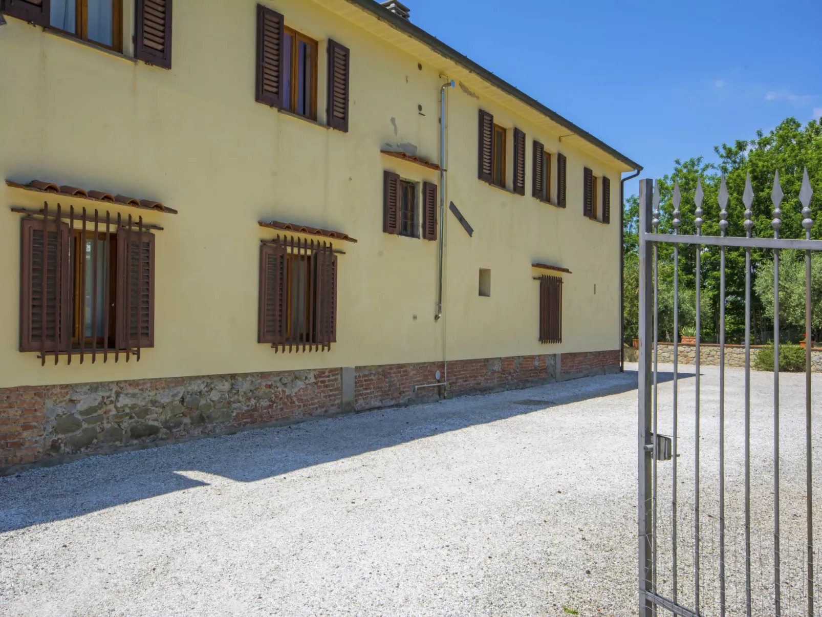 Beboli-Outside
