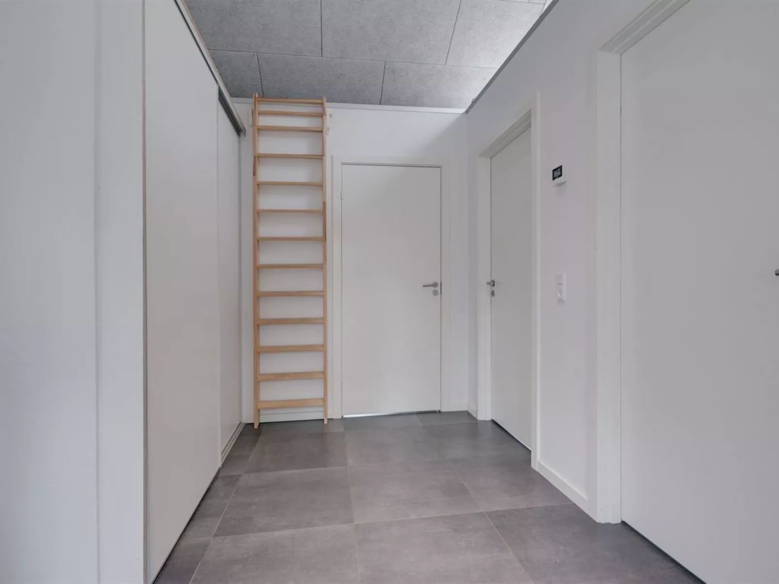 "Elke" - 3.5km from the sea-Inside