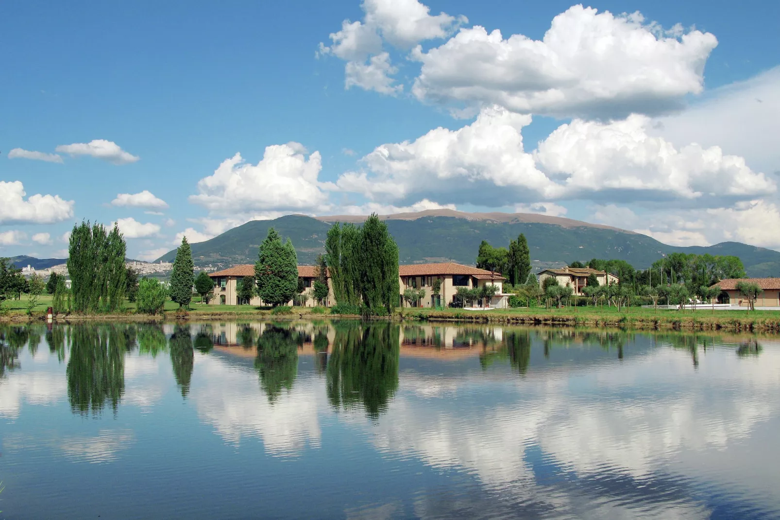 Valle di Assisi BILO-Außenbereich Sommer