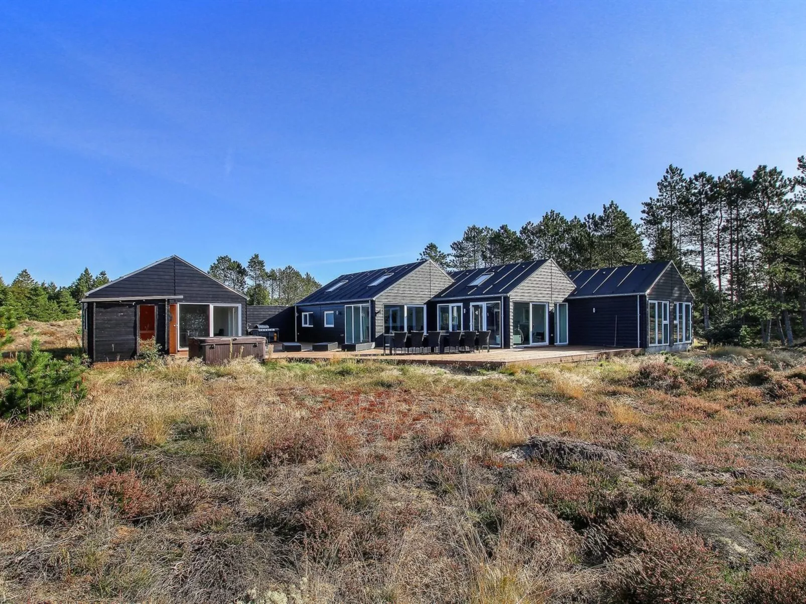"Elke" - 3.5km from the sea-Outside