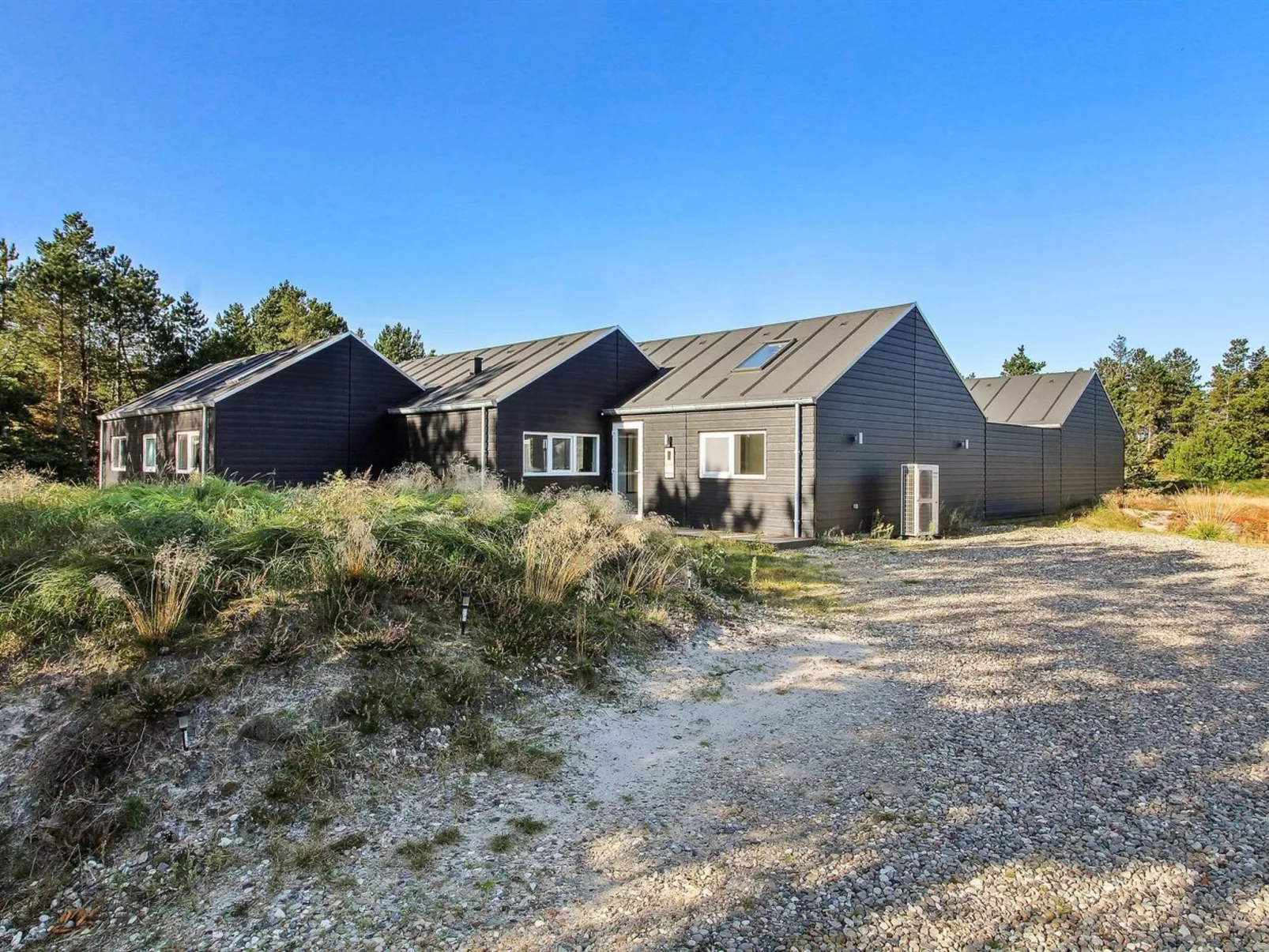 "Elke" - 3.5km from the sea-Outside