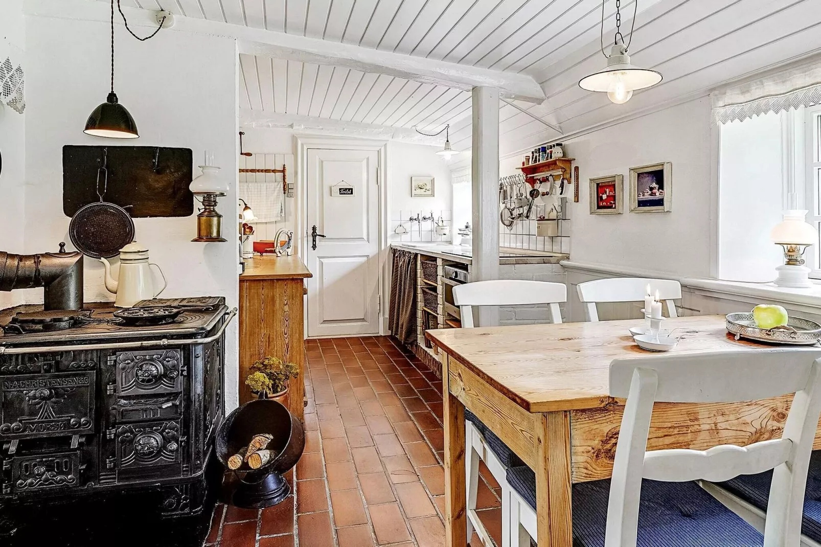 4 person holiday home in Tønder-Indoor