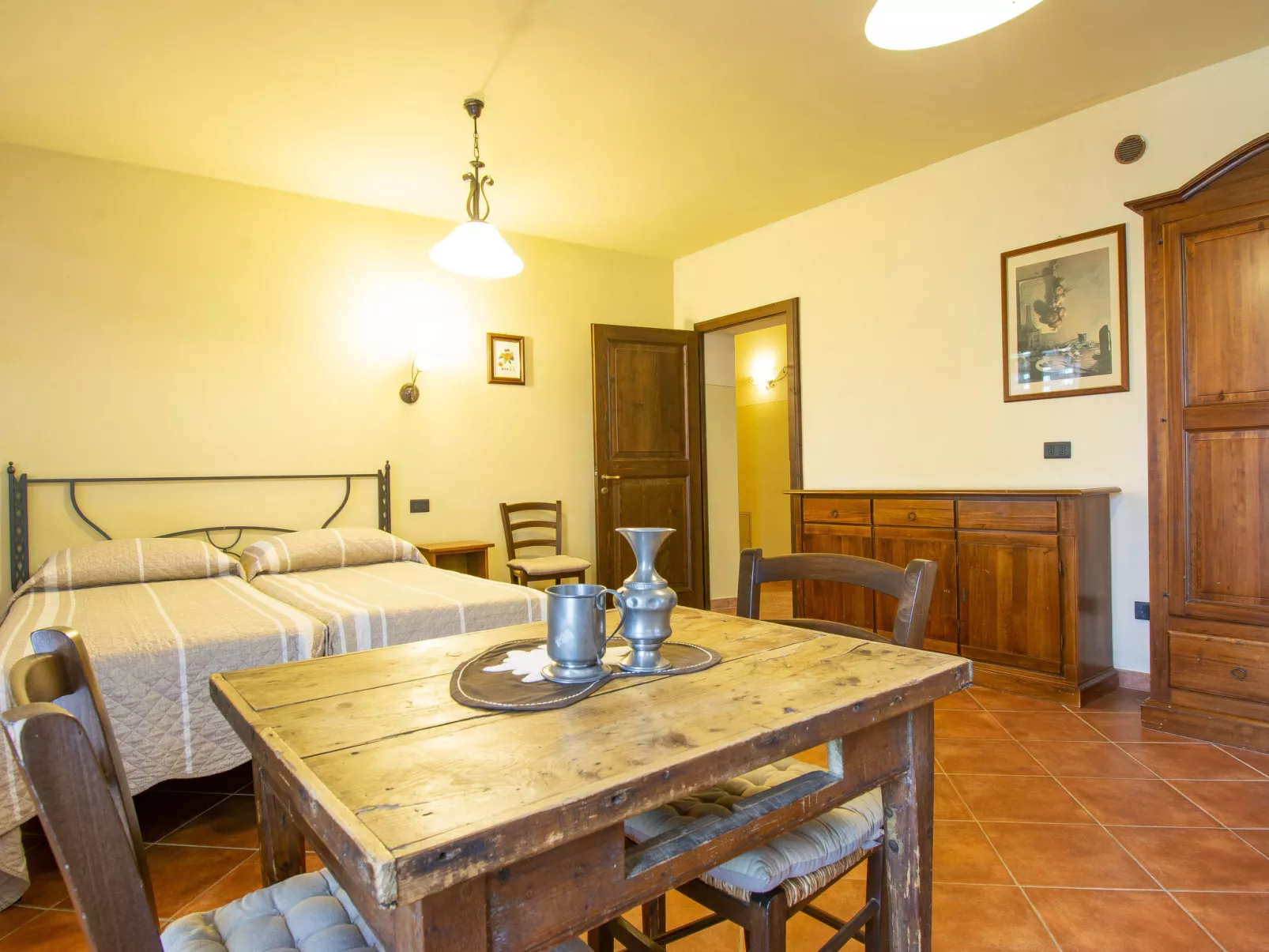 Casa dei Ciliegi-Inside