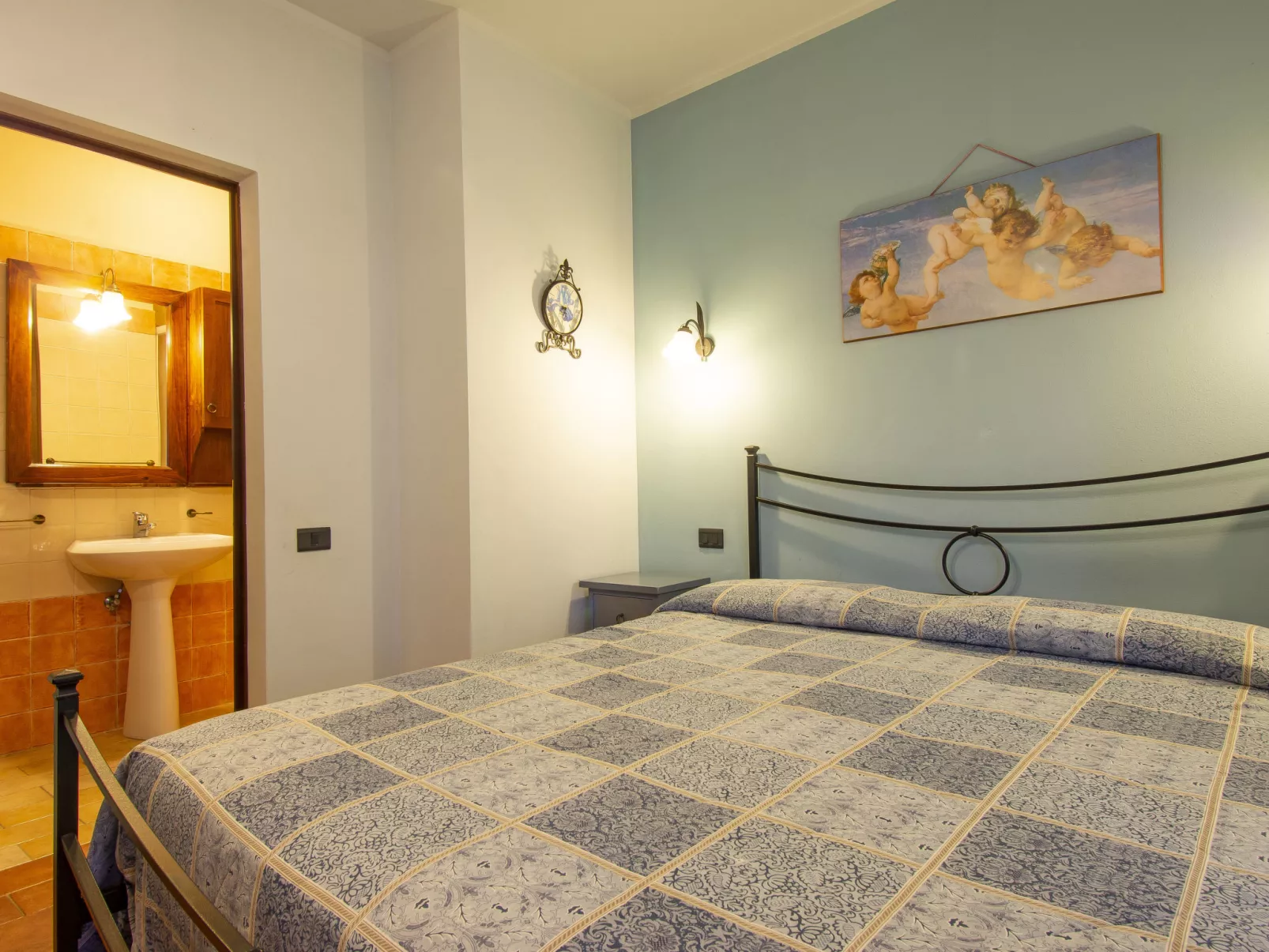 Casa dei Ciliegi-Inside