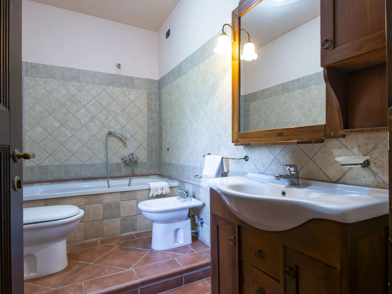 Casa dei Ciliegi-Inside