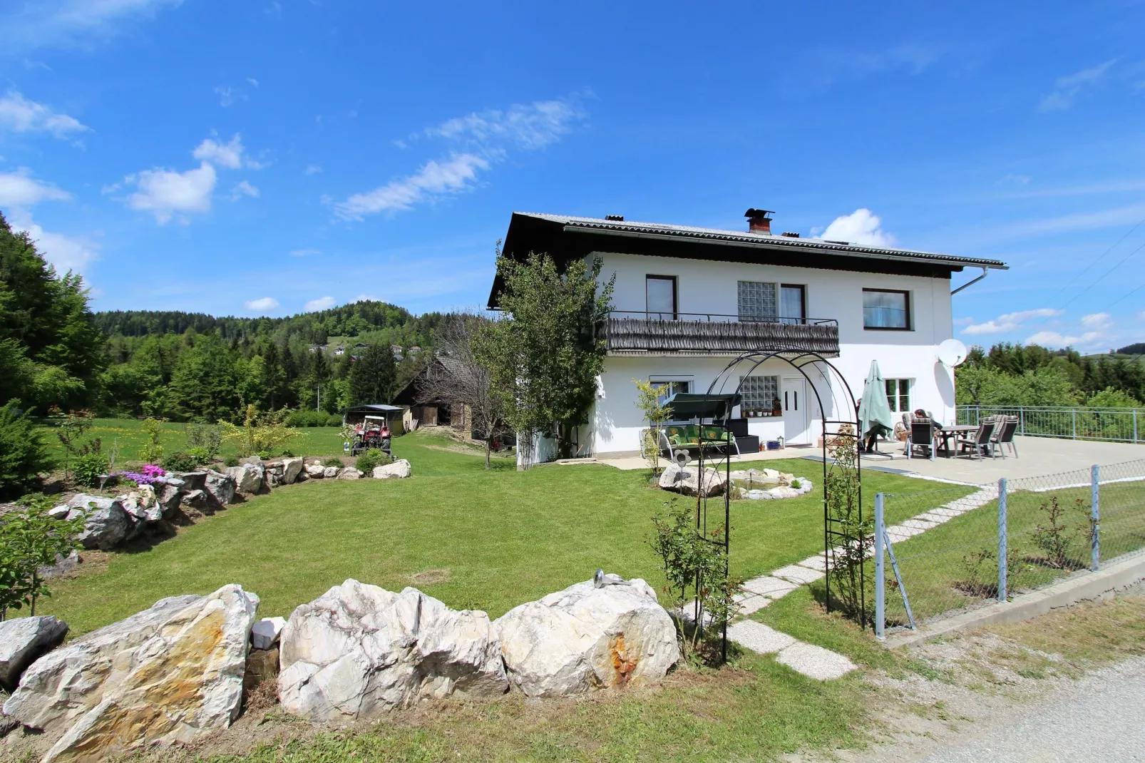 Appartement Köttmannsdorf-Exterior summer