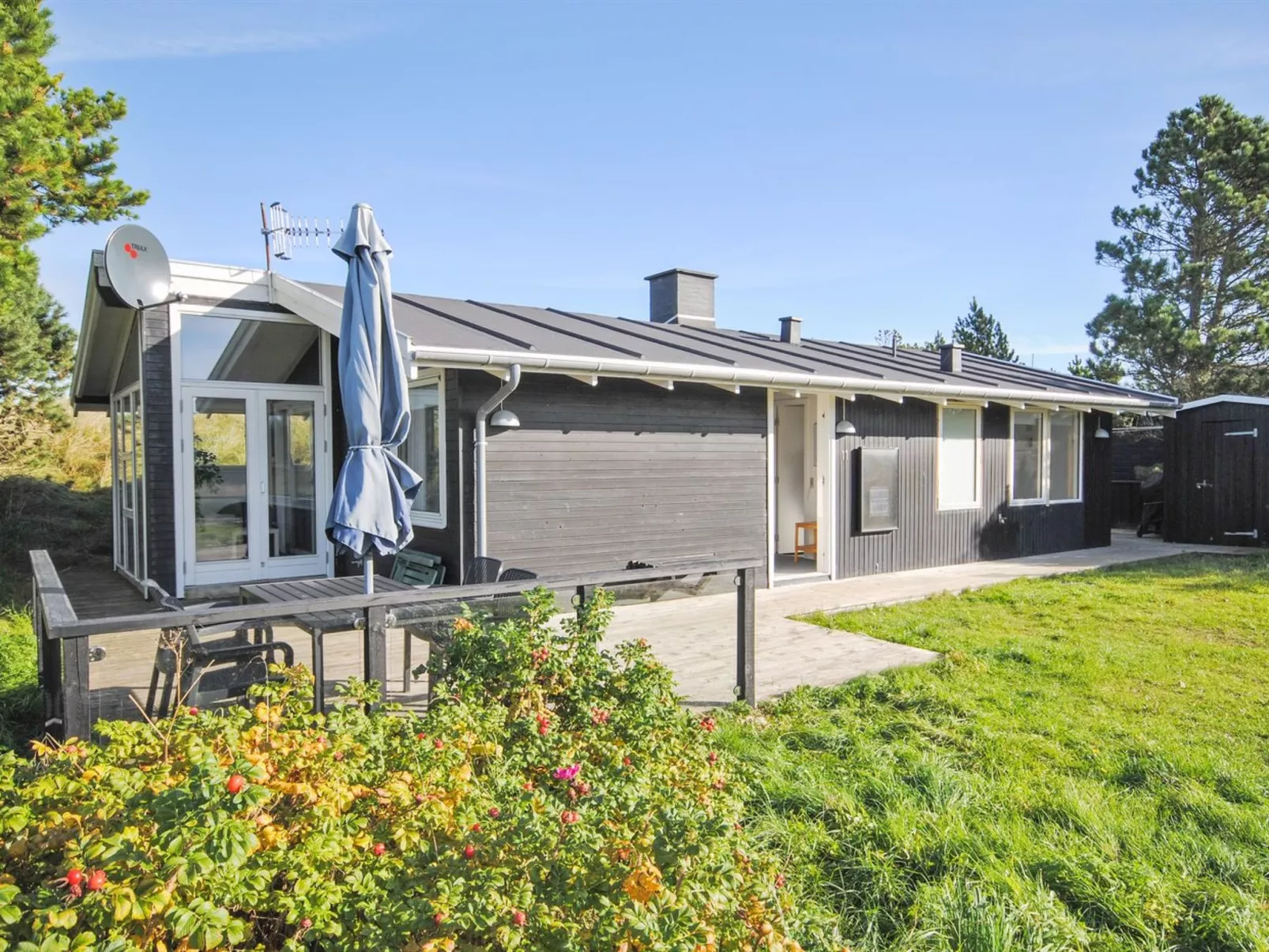 "Hakon" - 900m from the sea-Outside