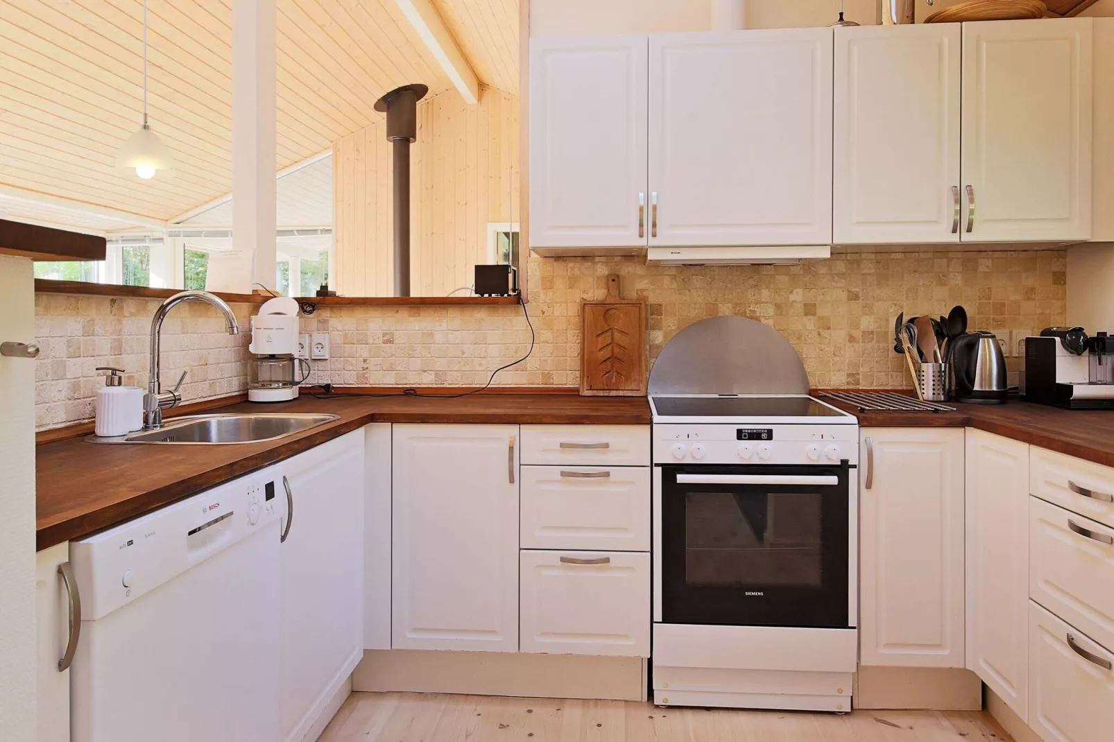 6 person holiday home in Frederiksværk-By Traum-Indoor