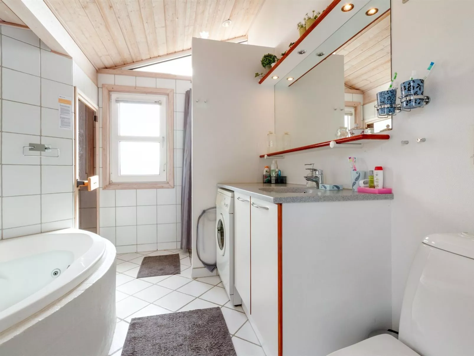 "Ofrath" - 350m from the sea-Inside