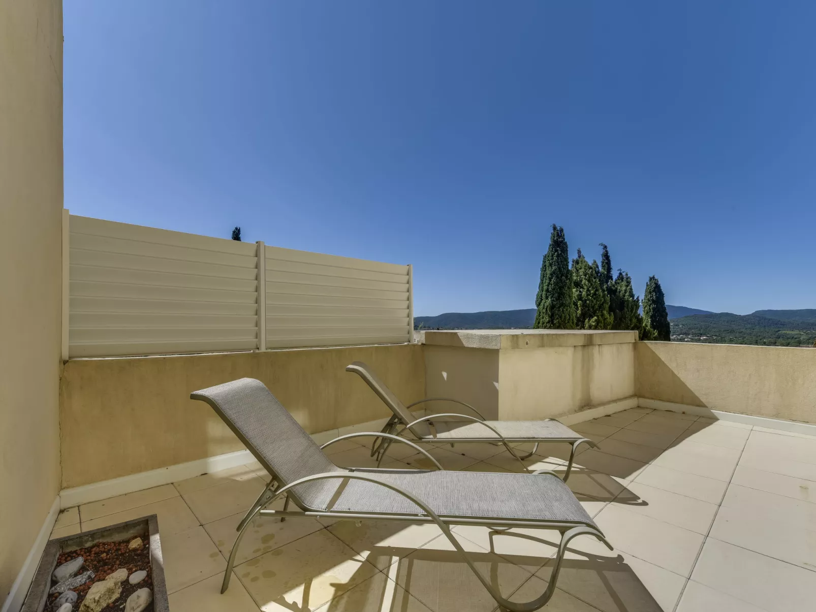Les Terrasses de Grimaud-Dehors