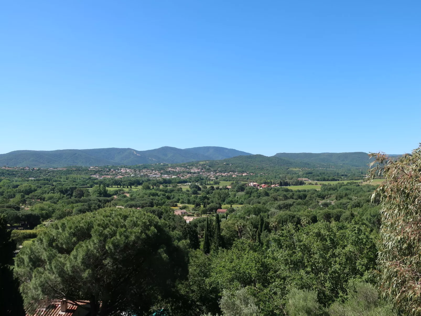 Les Terrasses de Grimaud-Dehors