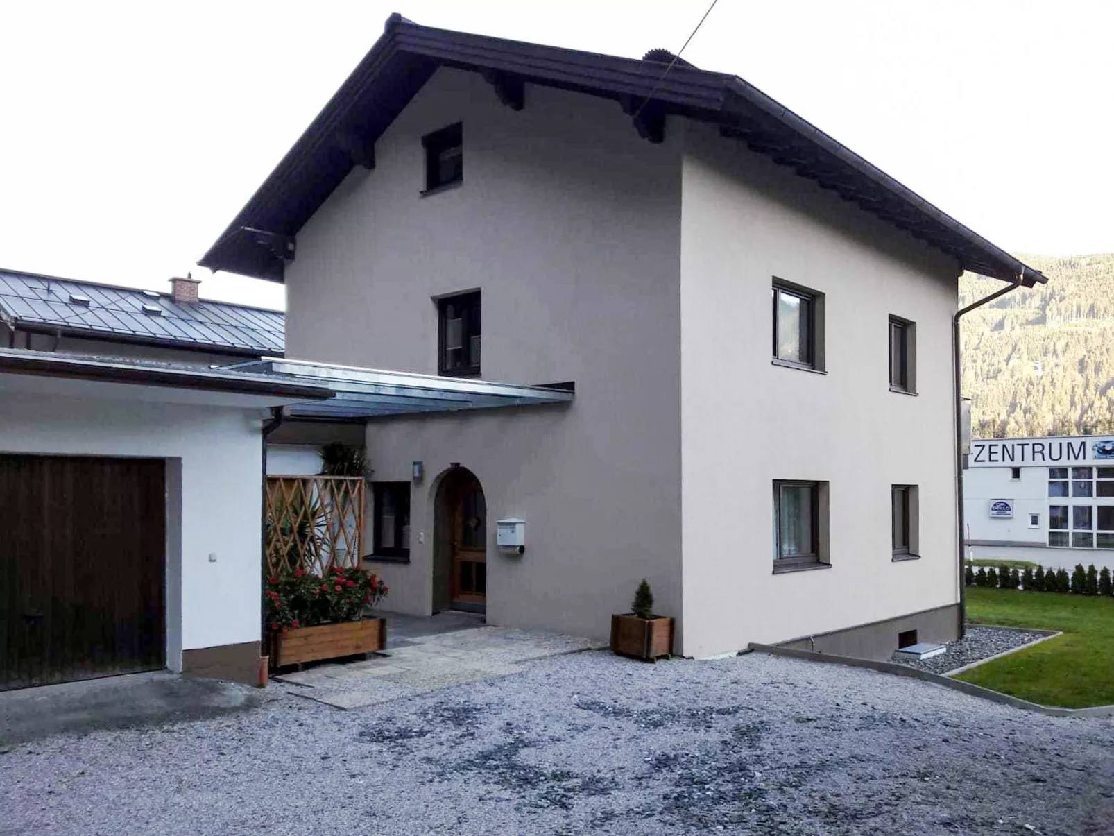 Bergblick-Outside