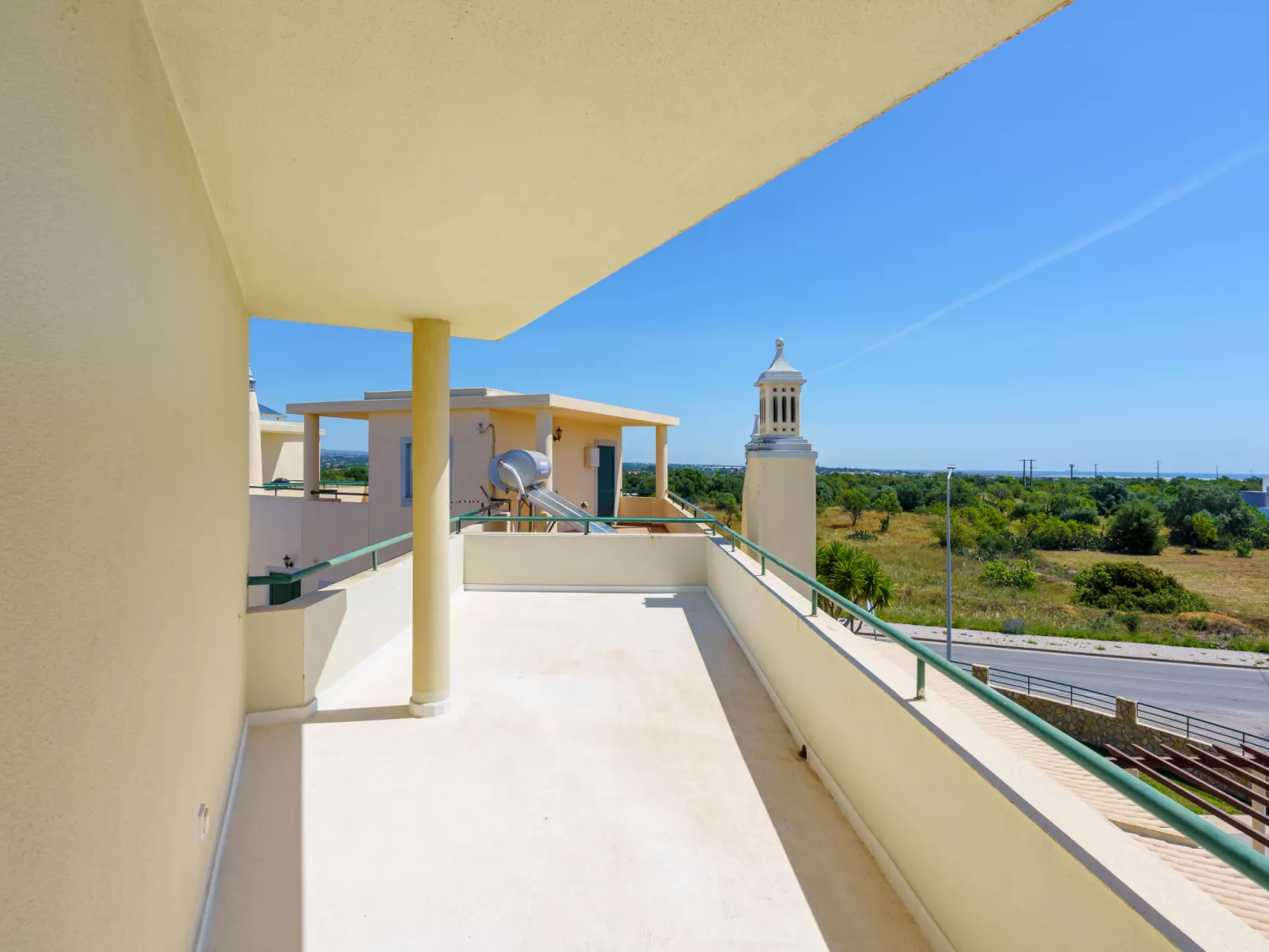 Baia da Fuseta-Outside