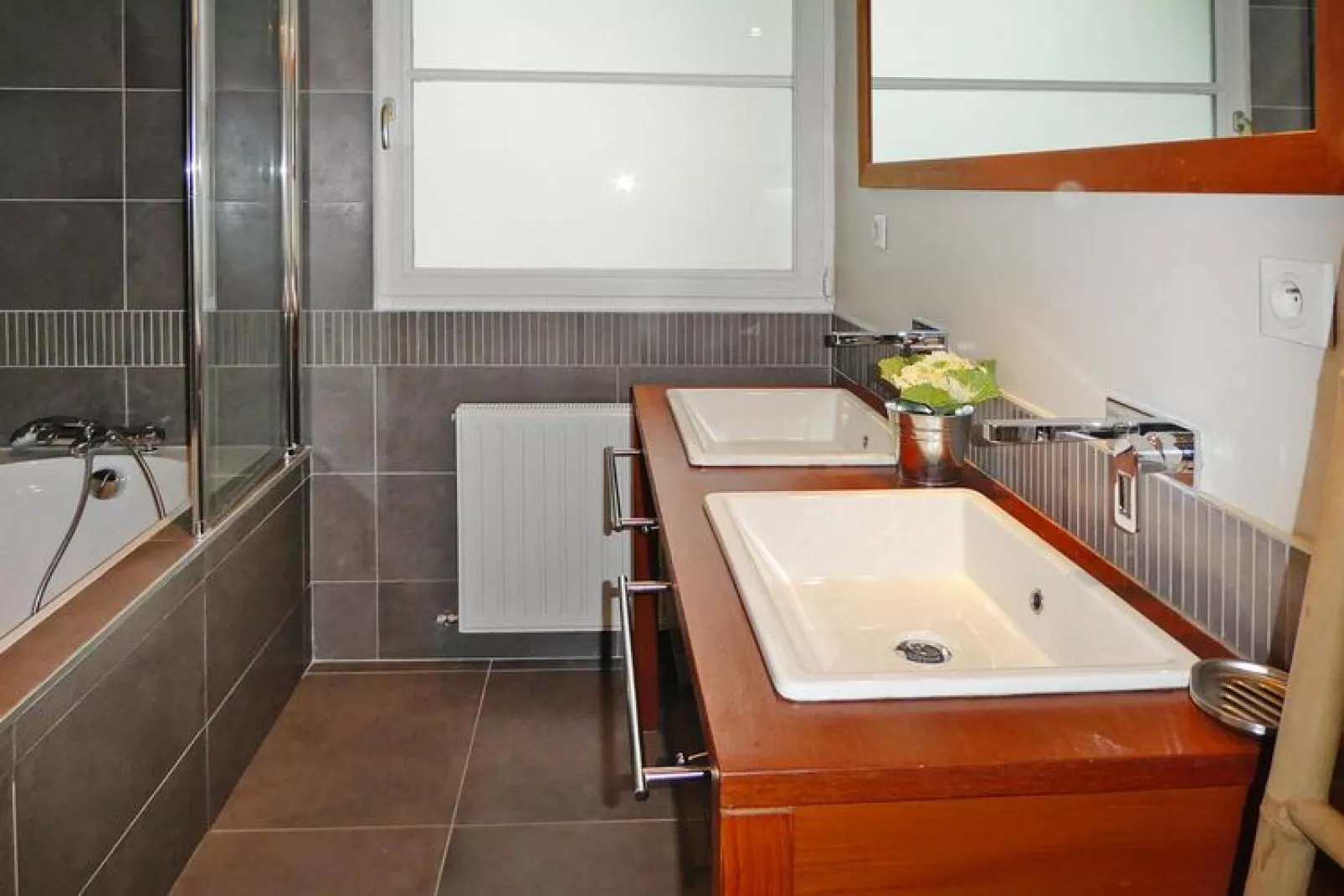 Semi-detached house Carnac-Bathroom