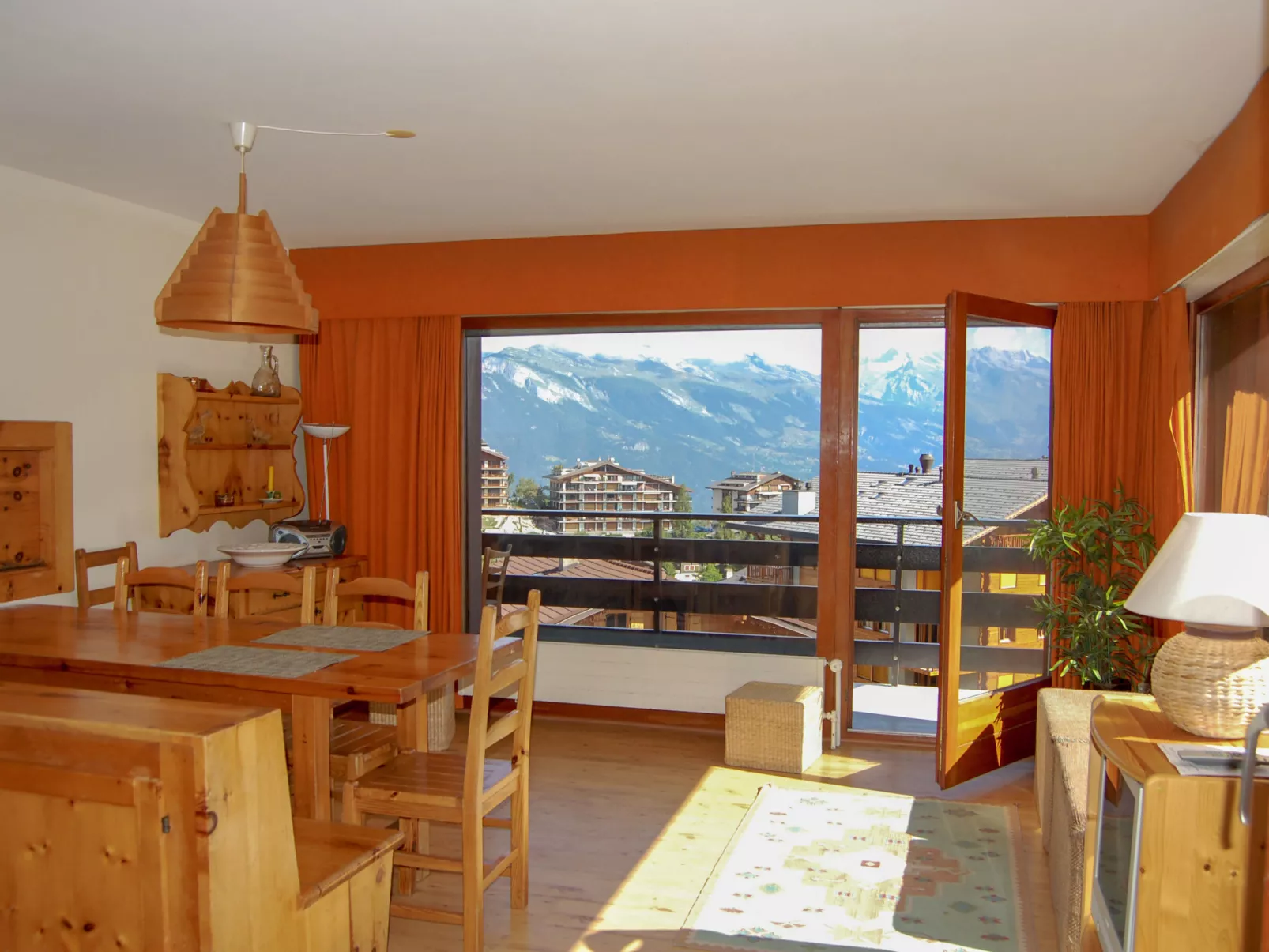 Bel Alp D3-Inside