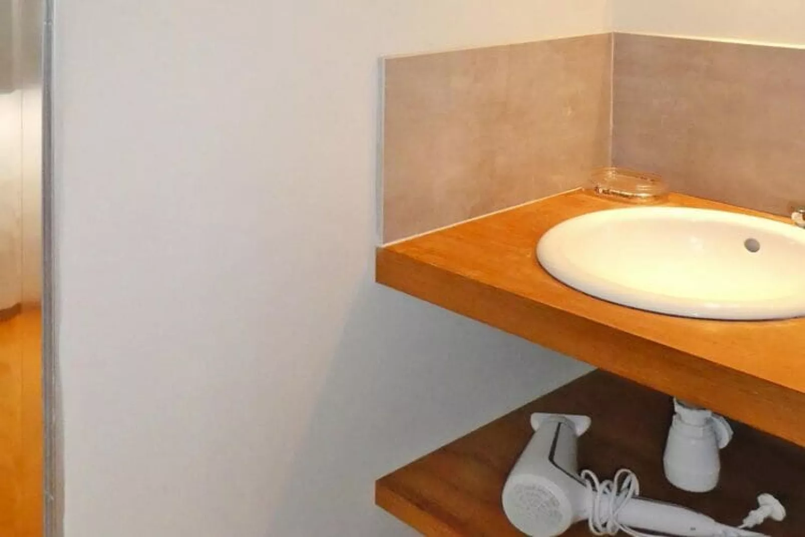 Semi-detached house Carnac-Bathroom