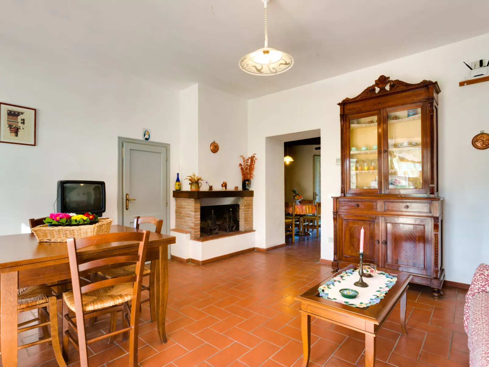 Tegola-Inside