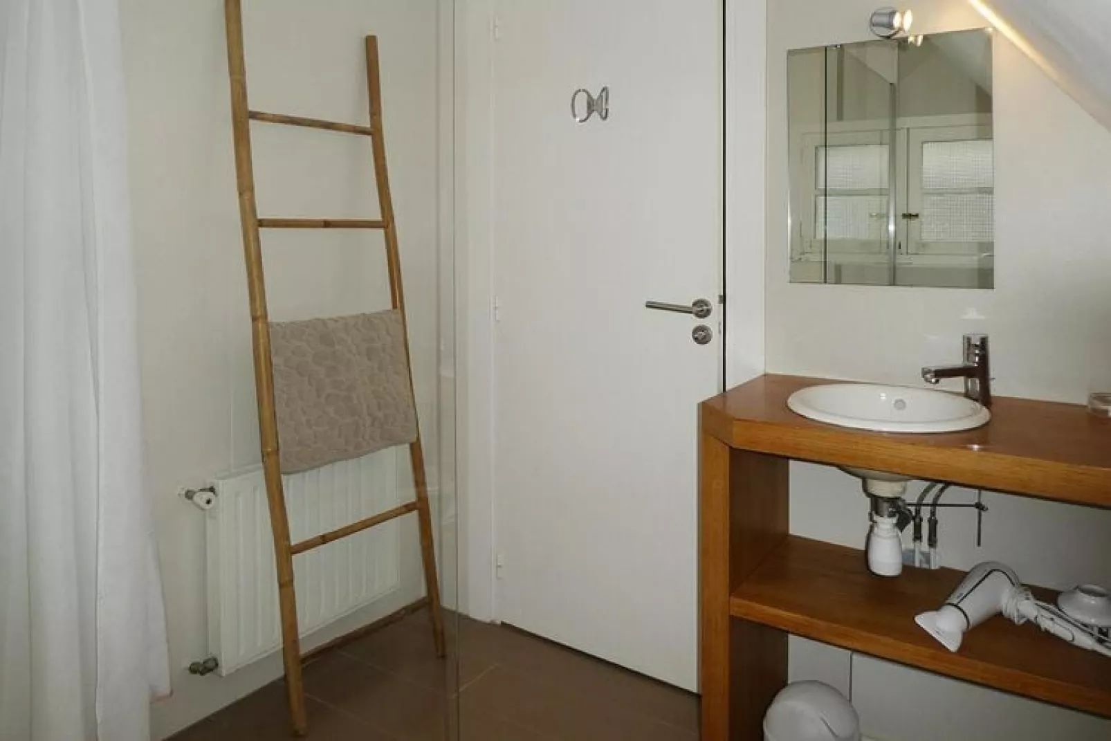 Semi-detached house Carnac-Bathroom