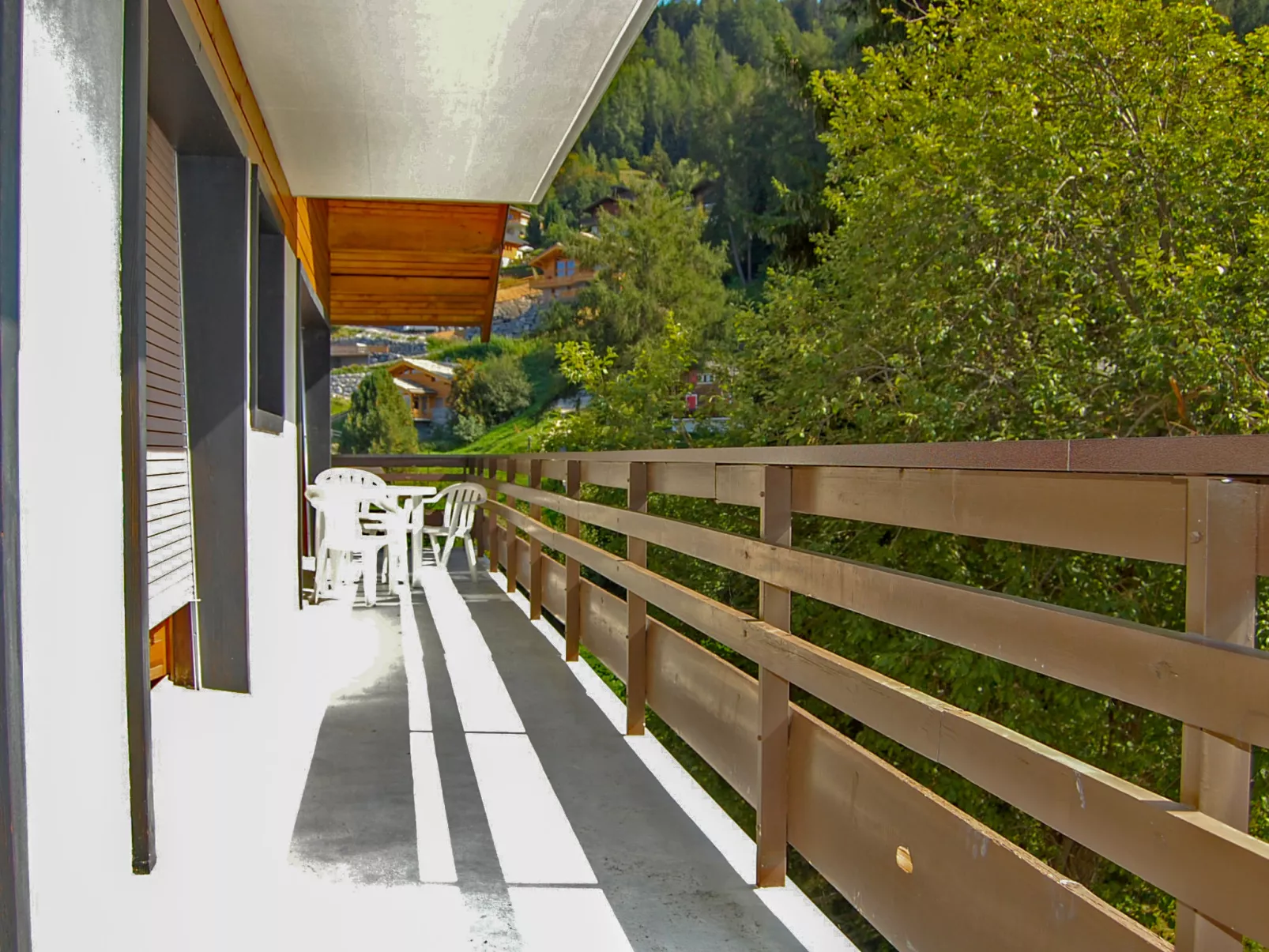 Panoramic G4-Outside