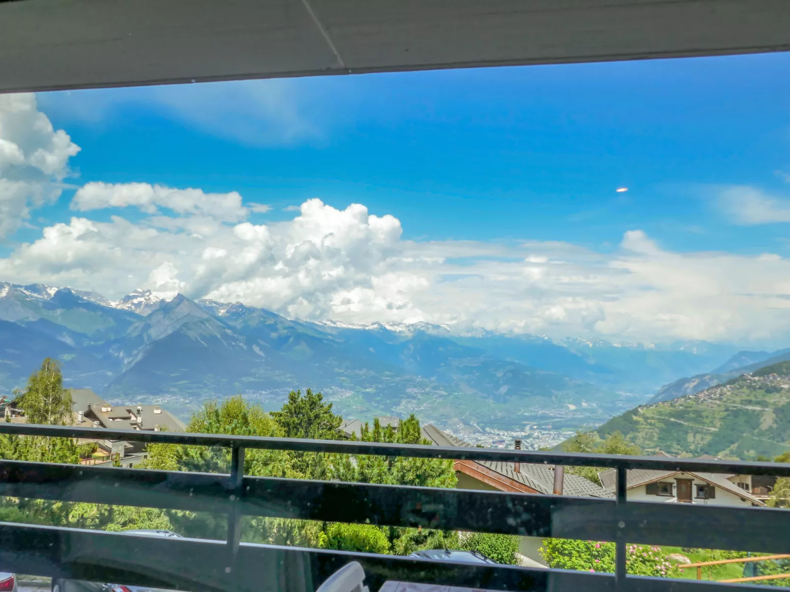 Panoramic B1-Outside