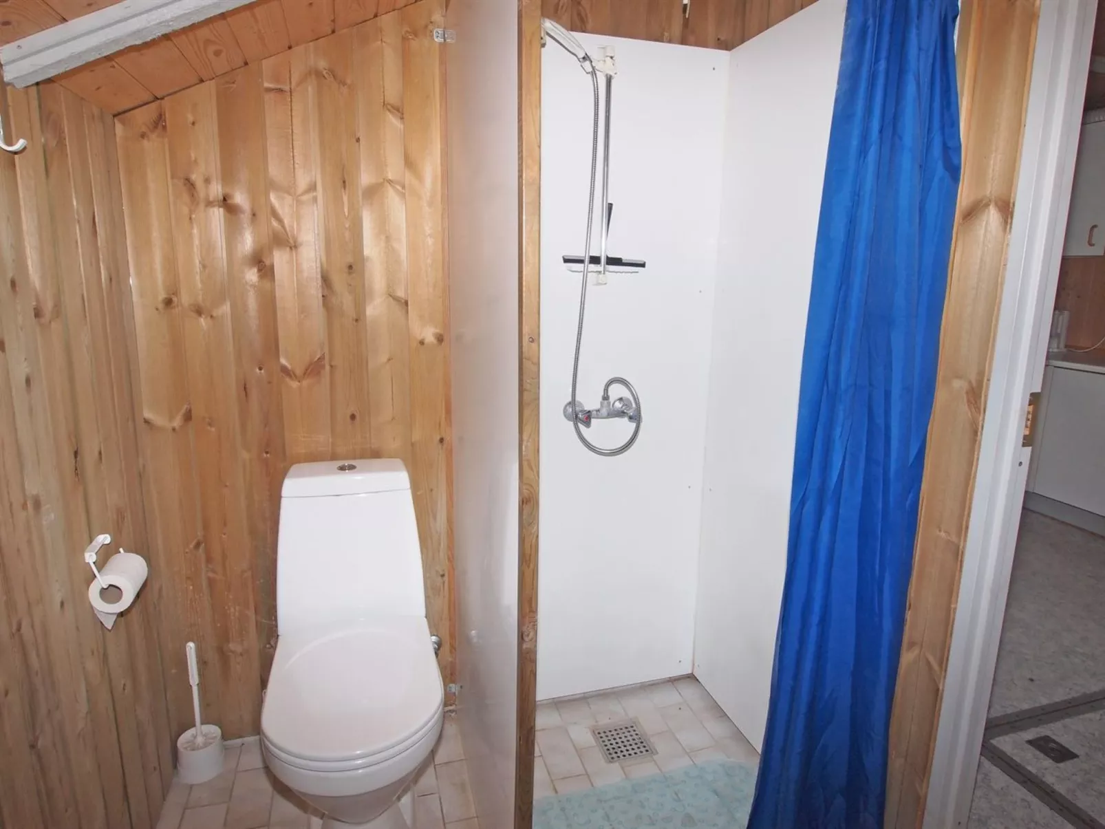 "Kerrin" - 300m from the sea-Inside