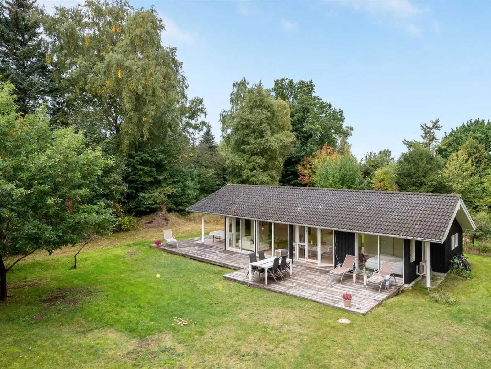 "Heino" - 3.5km from the sea-Outside