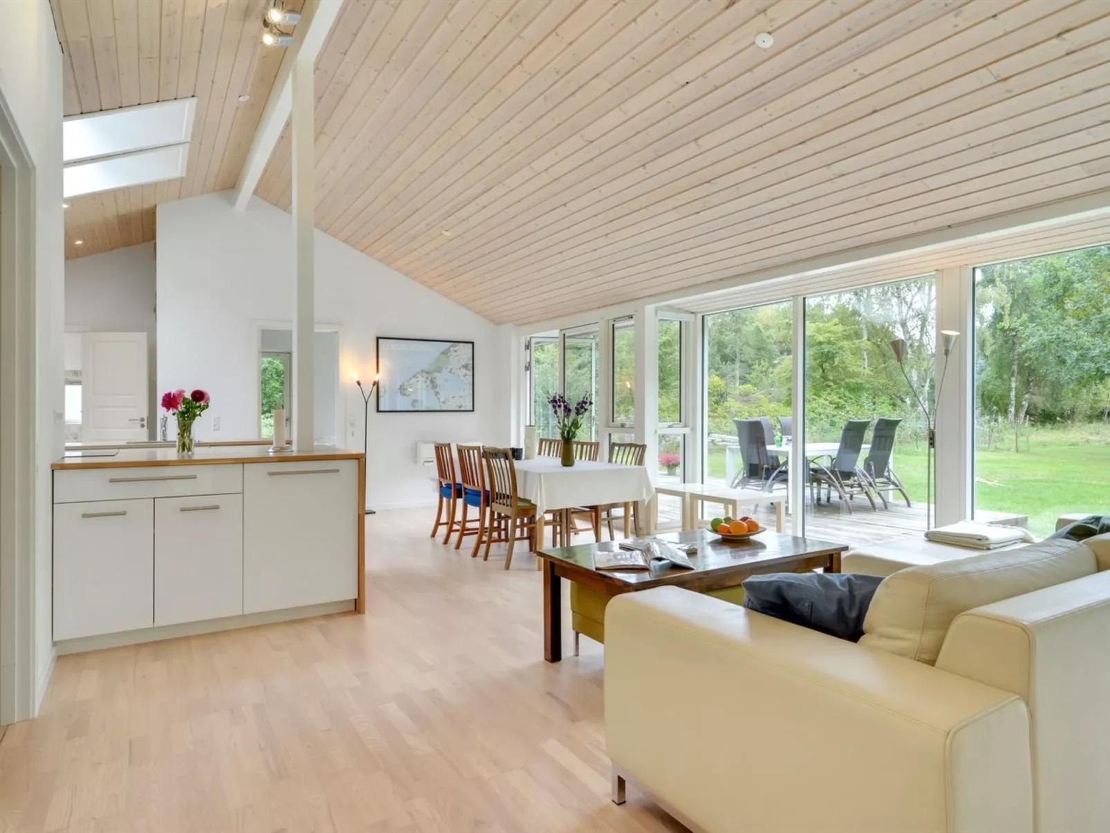 "Heino" - 3.5km from the sea-Inside