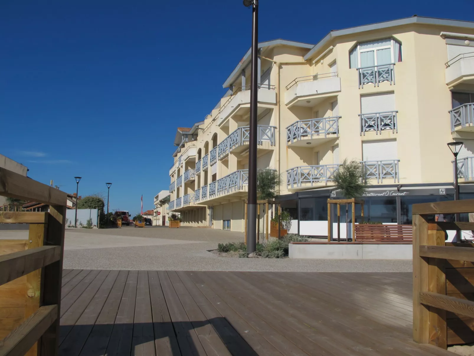 Grand Pavois-Outside