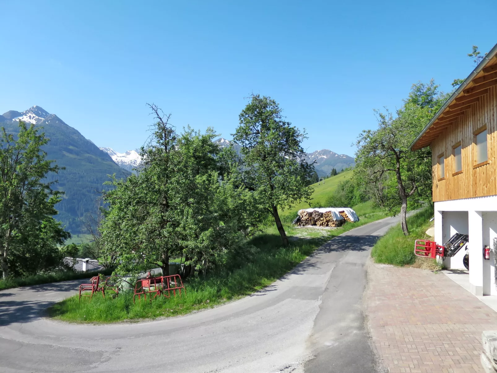 Haslinghof (PID235)-Outside