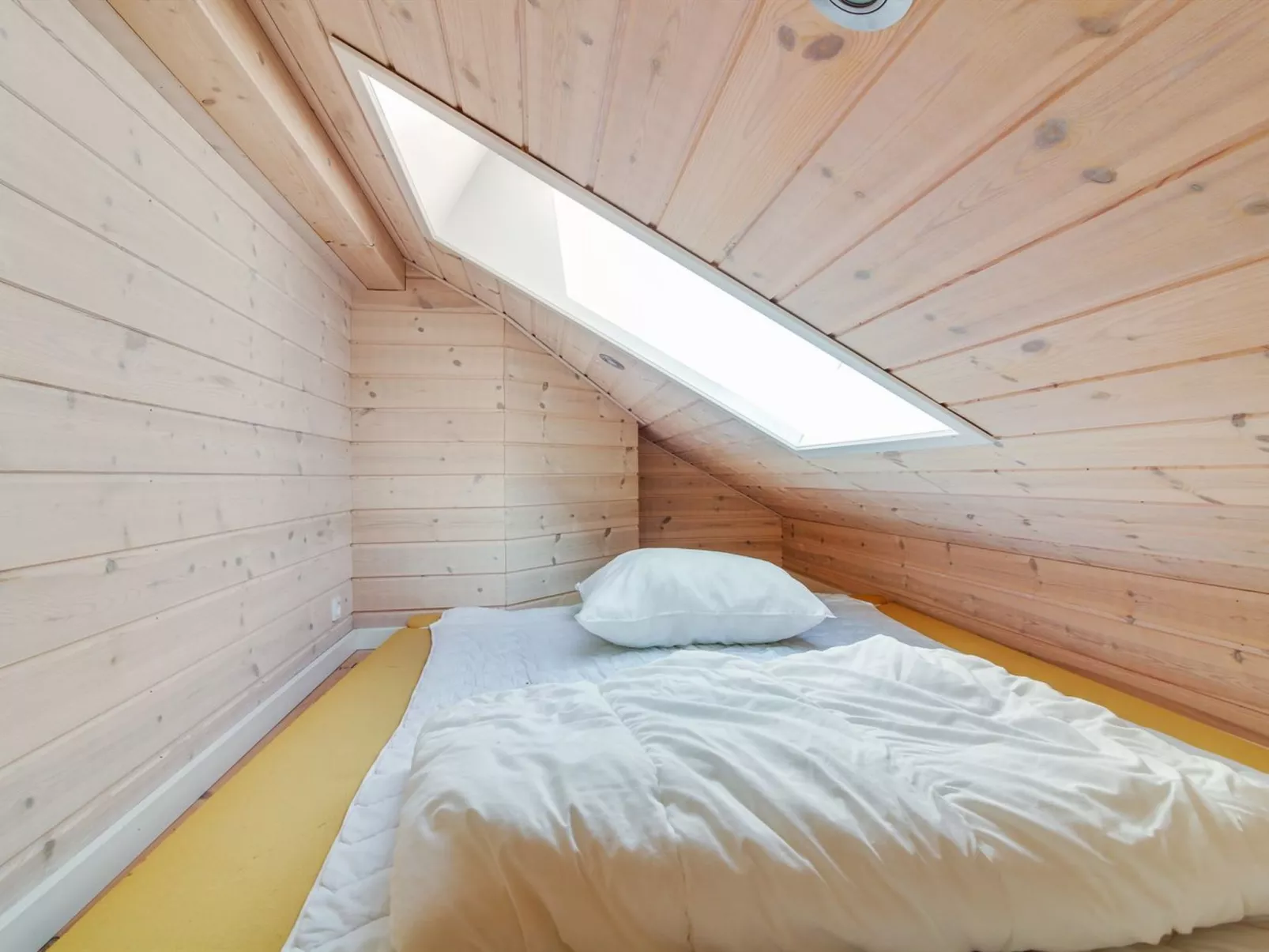 "Santtu" - 600m from the sea-Inside